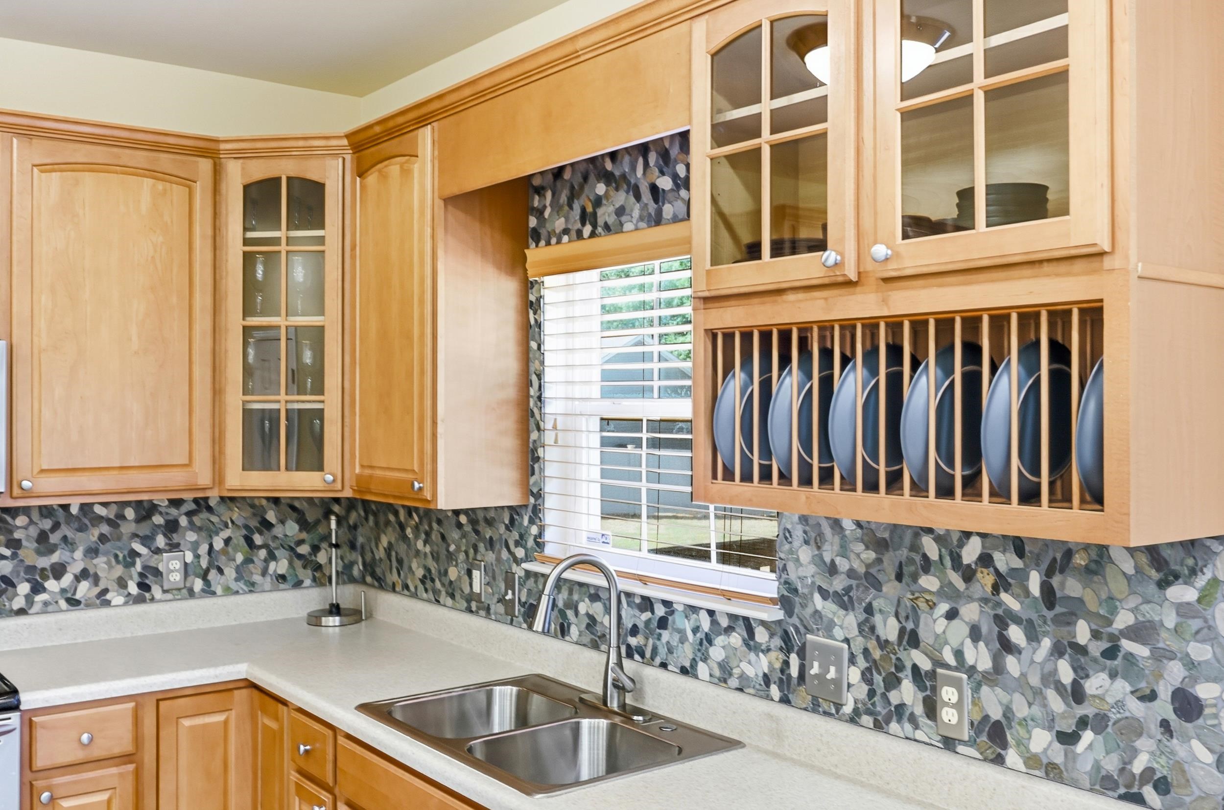 3625 Amber Ln. Property Photo 8