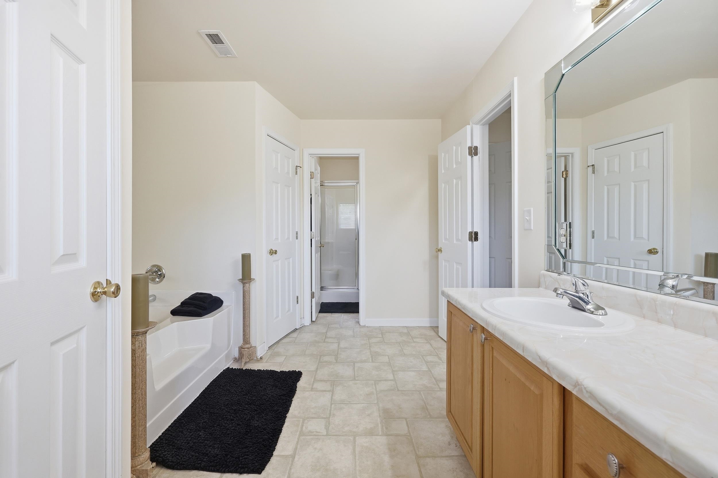 3625 Amber Ln. Property Photo 20