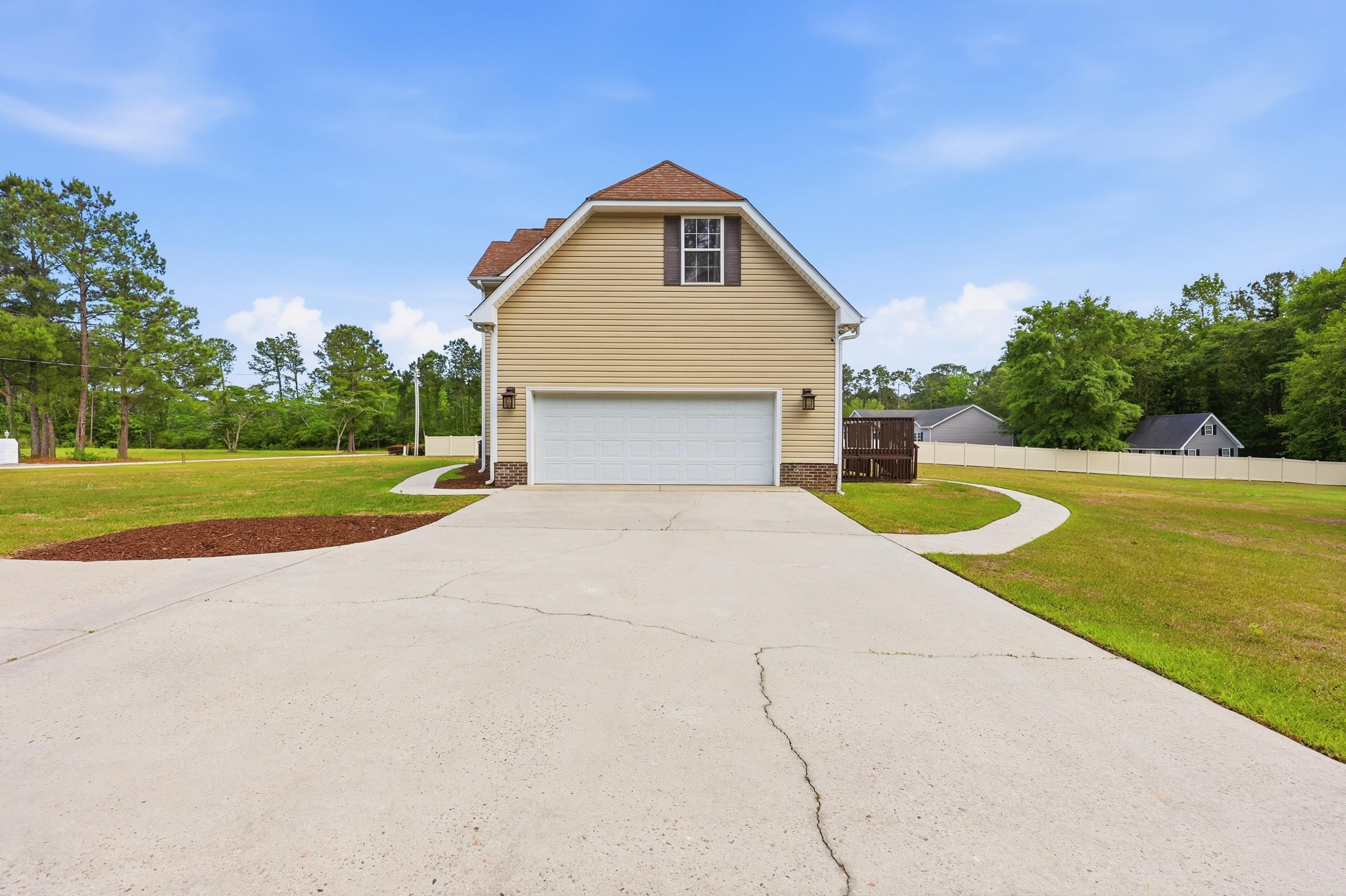 3625 Amber Ln. Property Photo 31