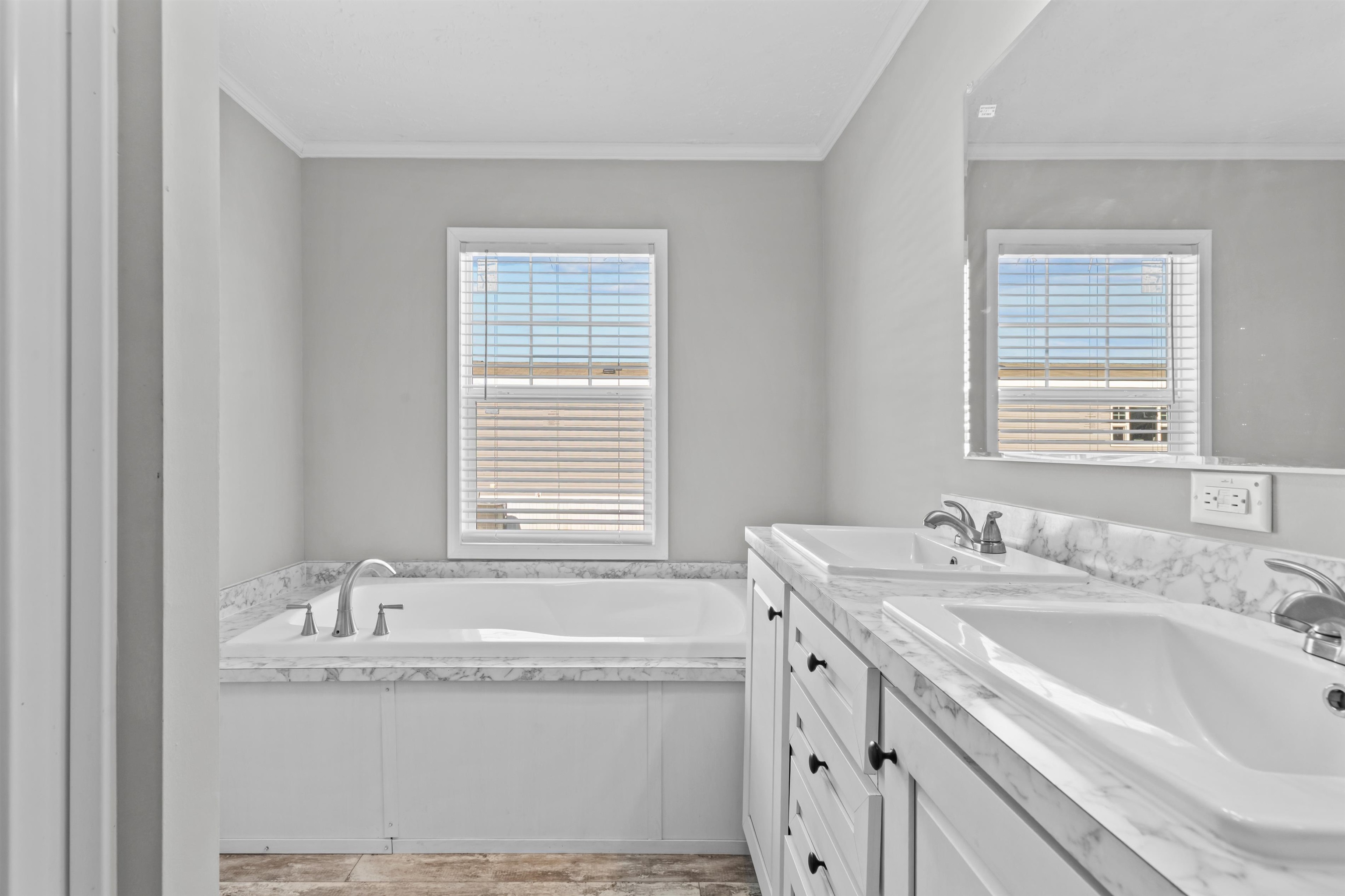 108 Shetland Woods Dr. Property Photo 23