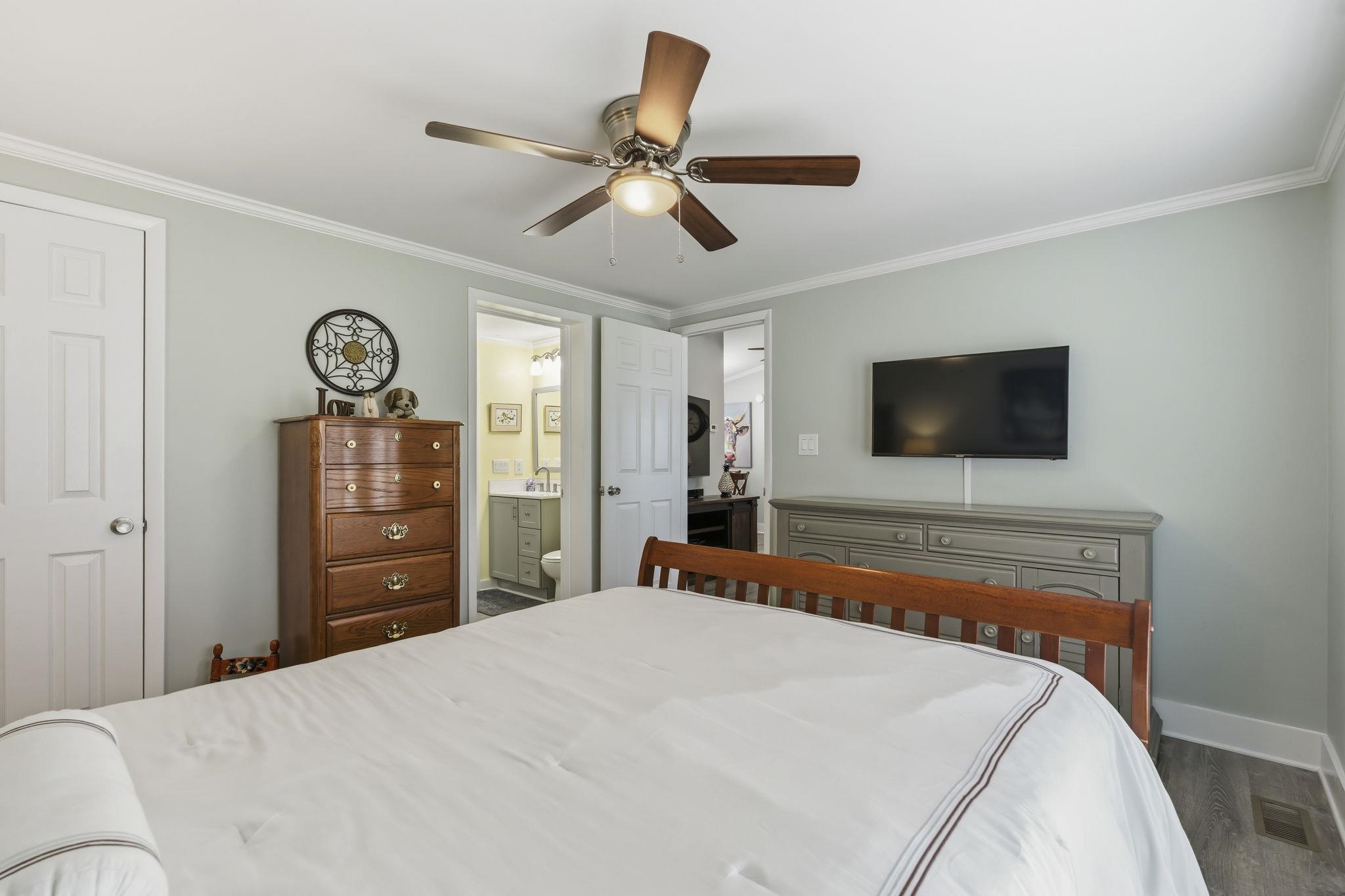 124 Queens Rd. Property Photo 13