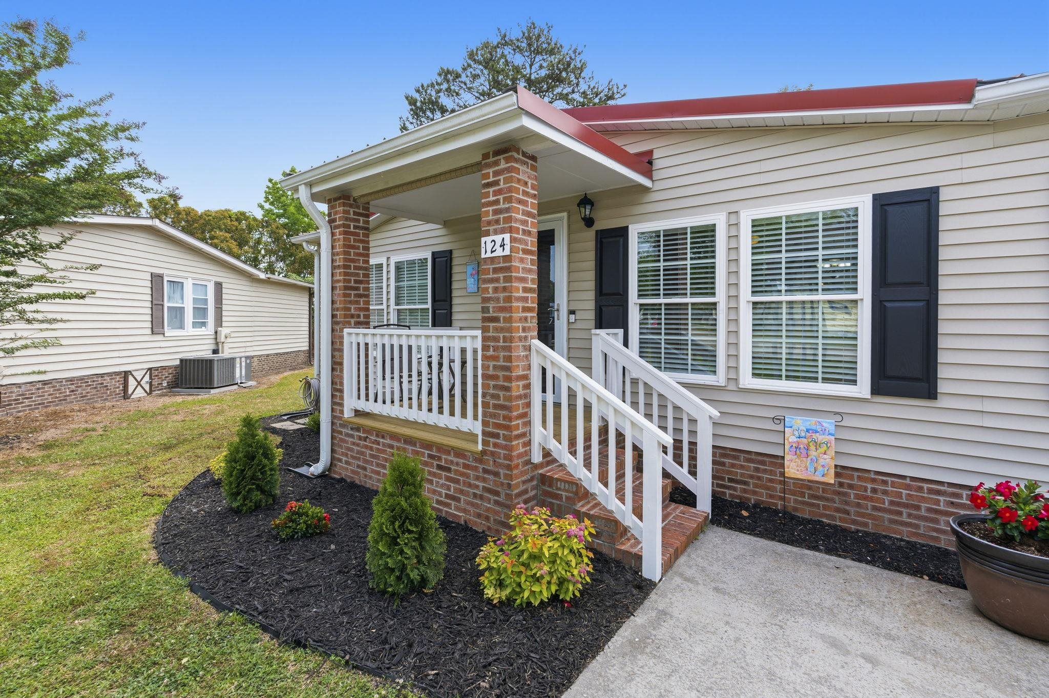 124 Queens Rd. Property Photo 31
