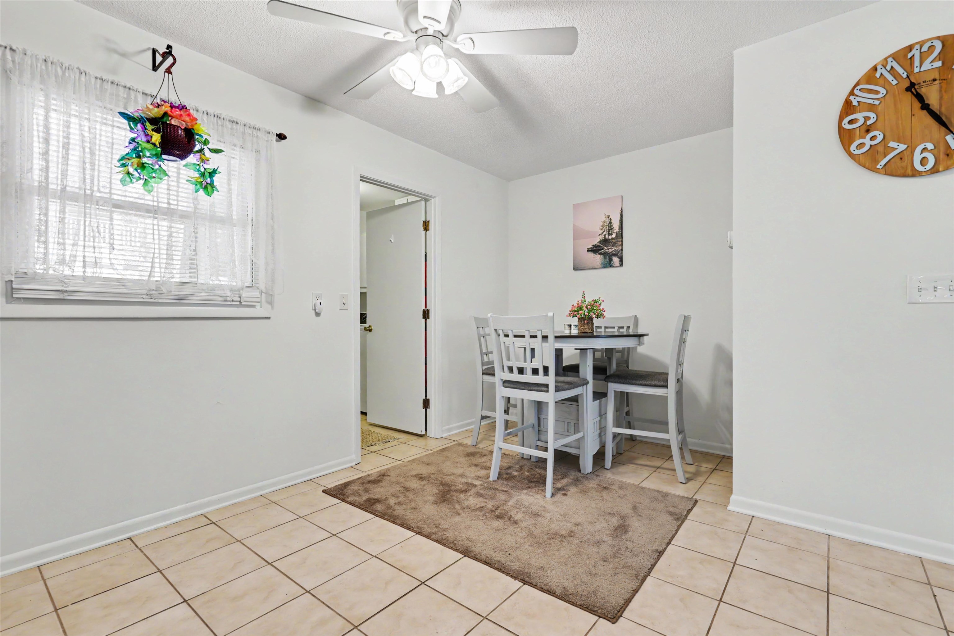 1707 Edge Dr. Property Photo 10