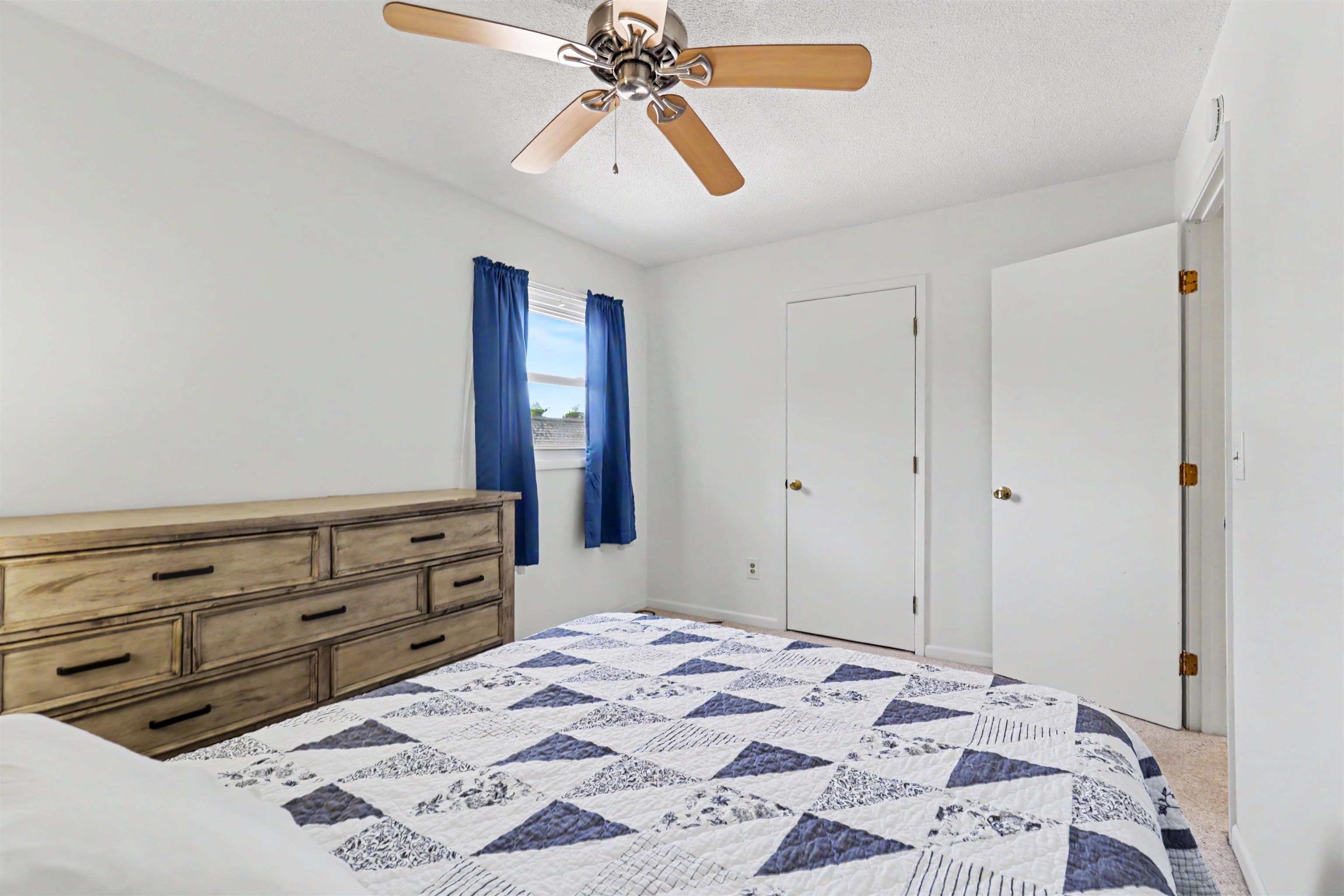 1707 Edge Dr. Property Photo 15