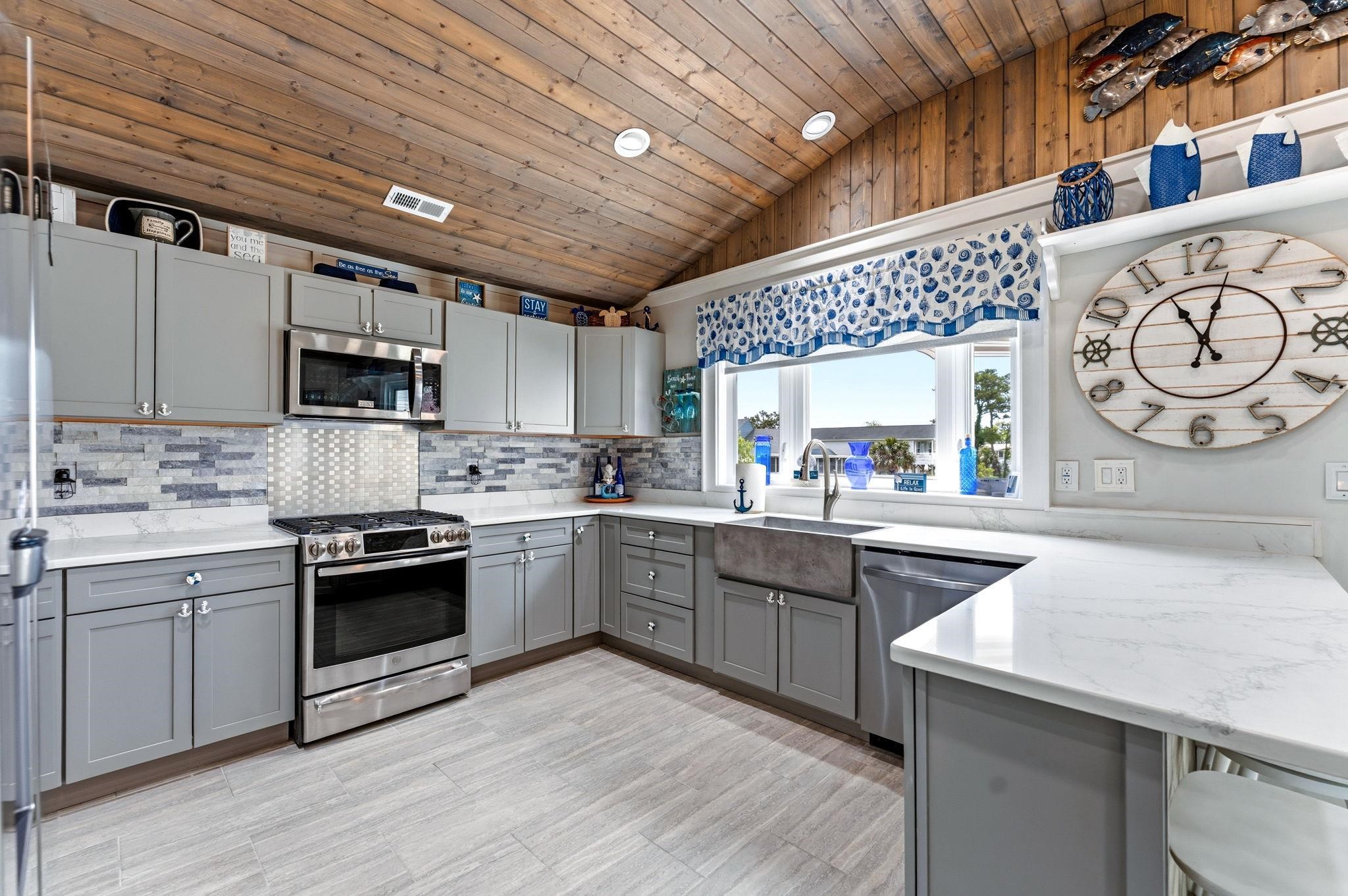 2204 Chestnut St. Property Photo 11