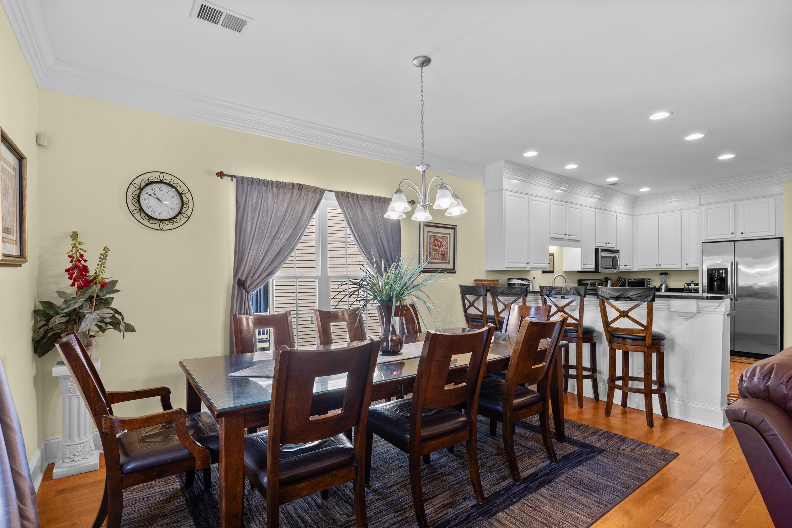 118 Seabreeze Dr. Property Photo 12