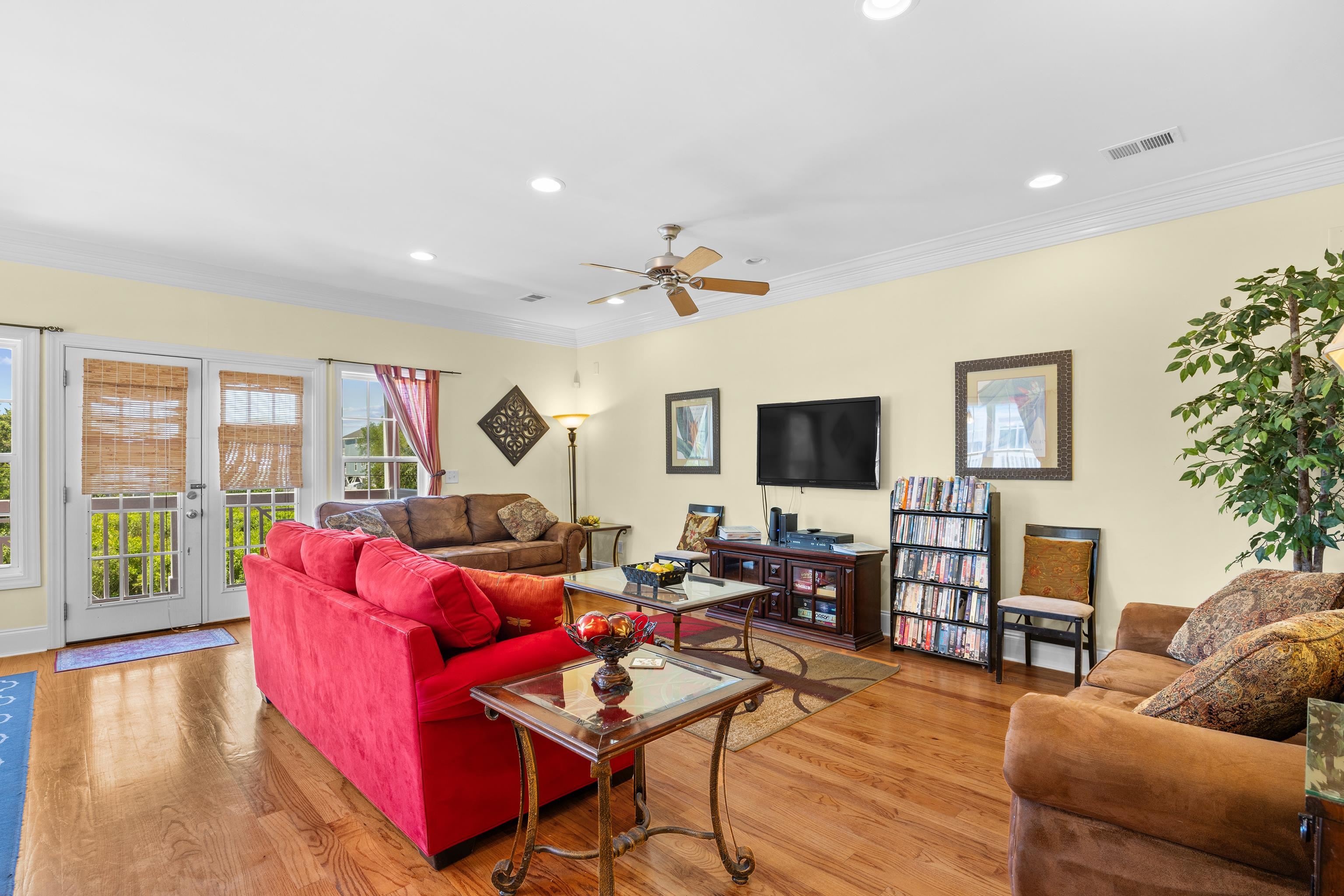 118 Seabreeze Dr. Property Photo 39