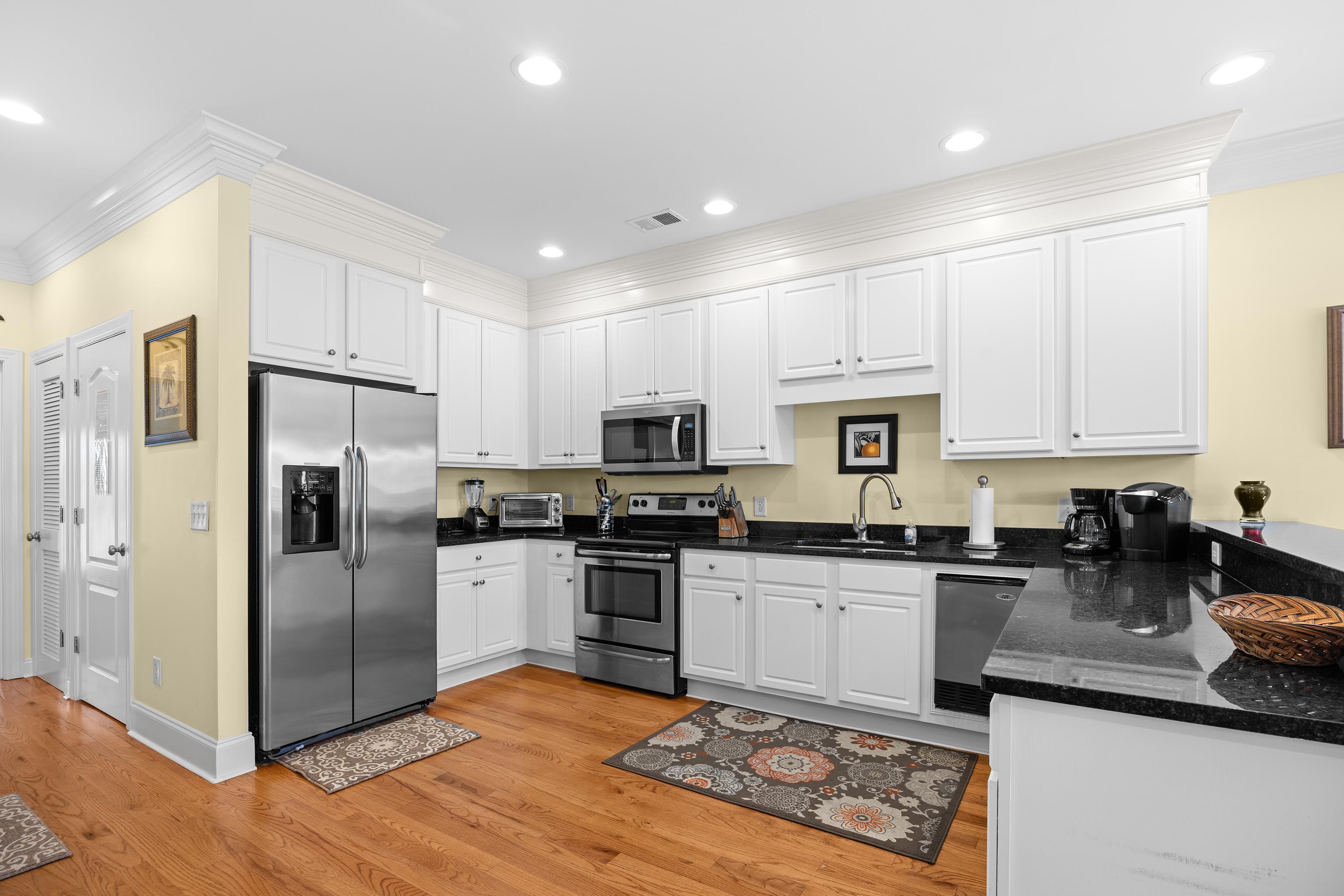 118 Seabreeze Dr. Property Photo 40
