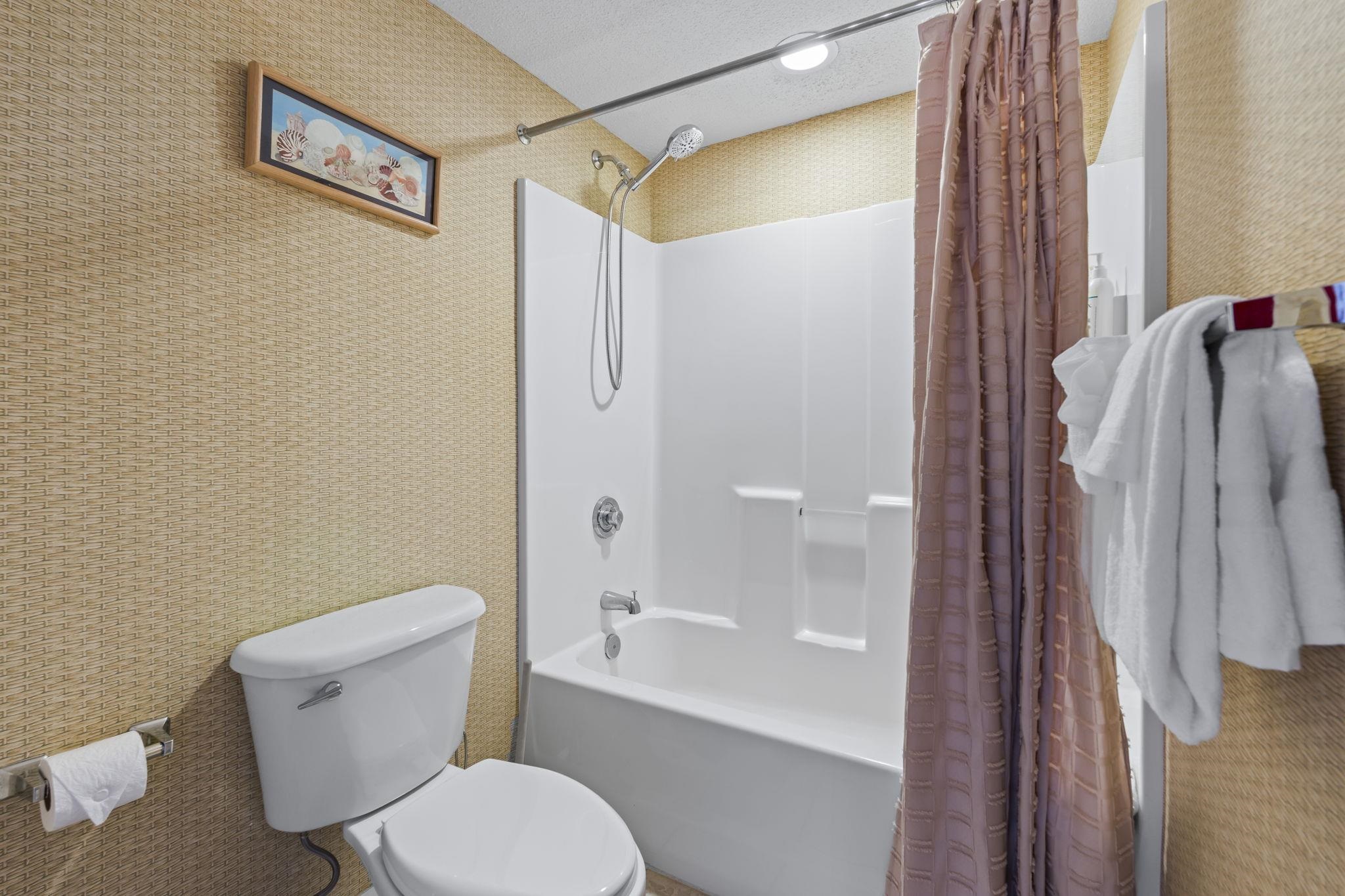 4801 Harbor Pointe Dr. Property Photo 4