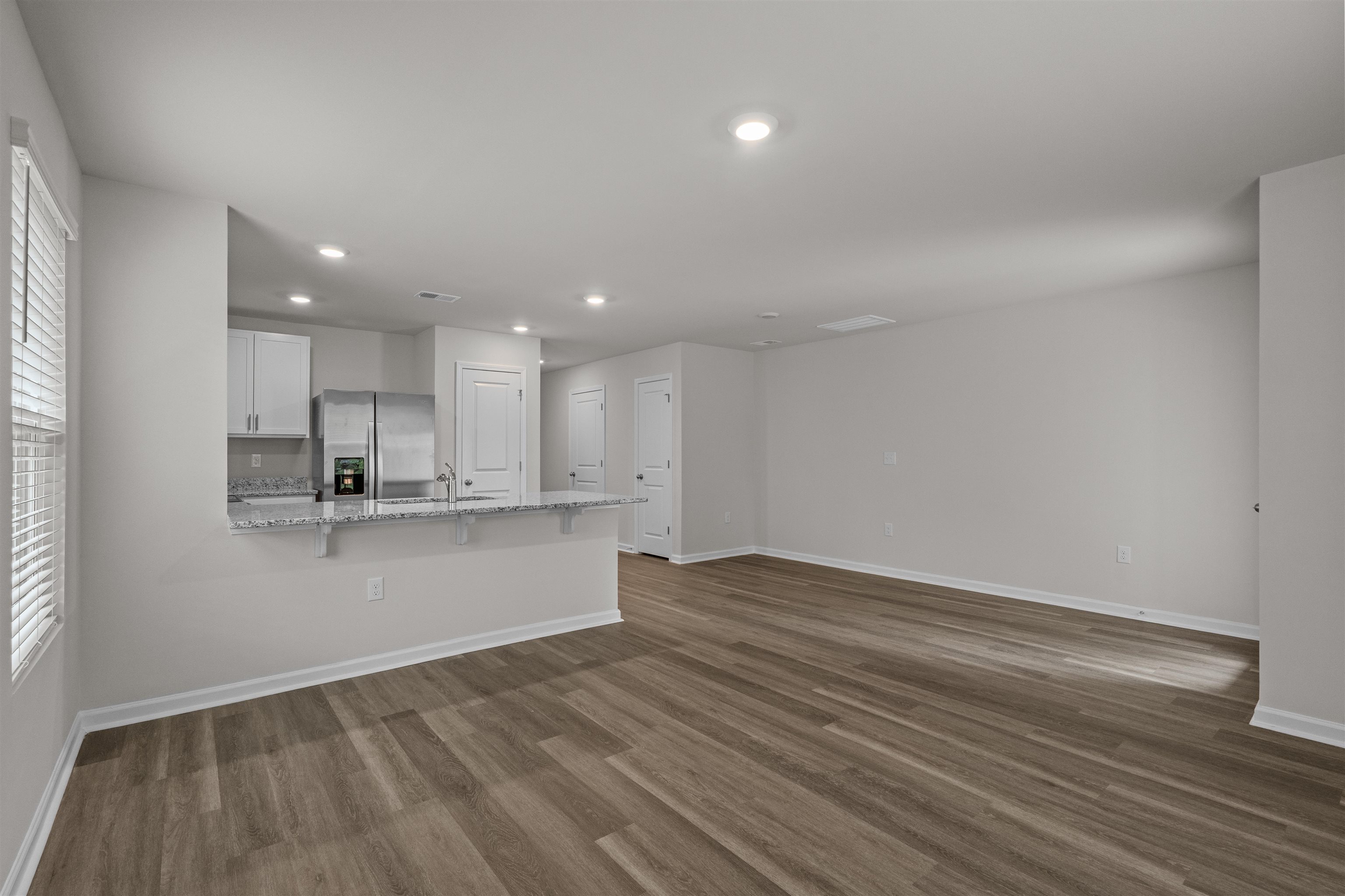 547 Gemstone Blvd Property Photo 11