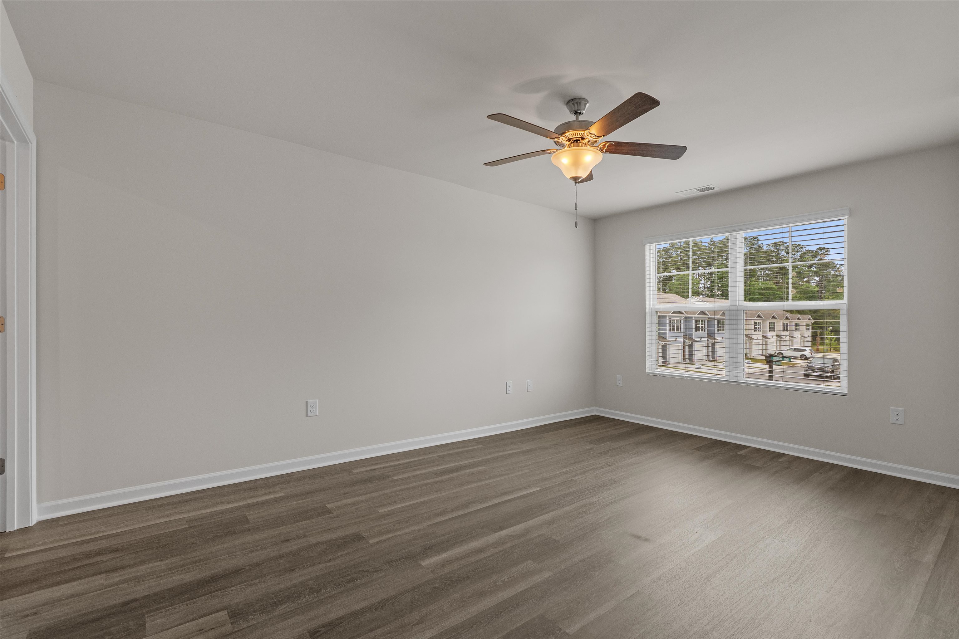 547 Gemstone Blvd Property Photo 18