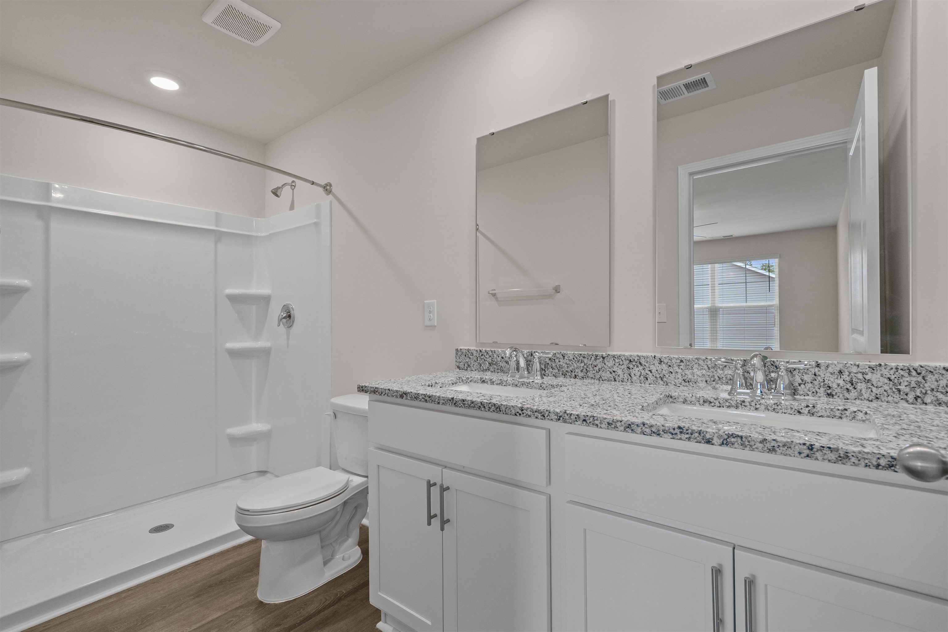547 Gemstone Blvd Property Photo 20