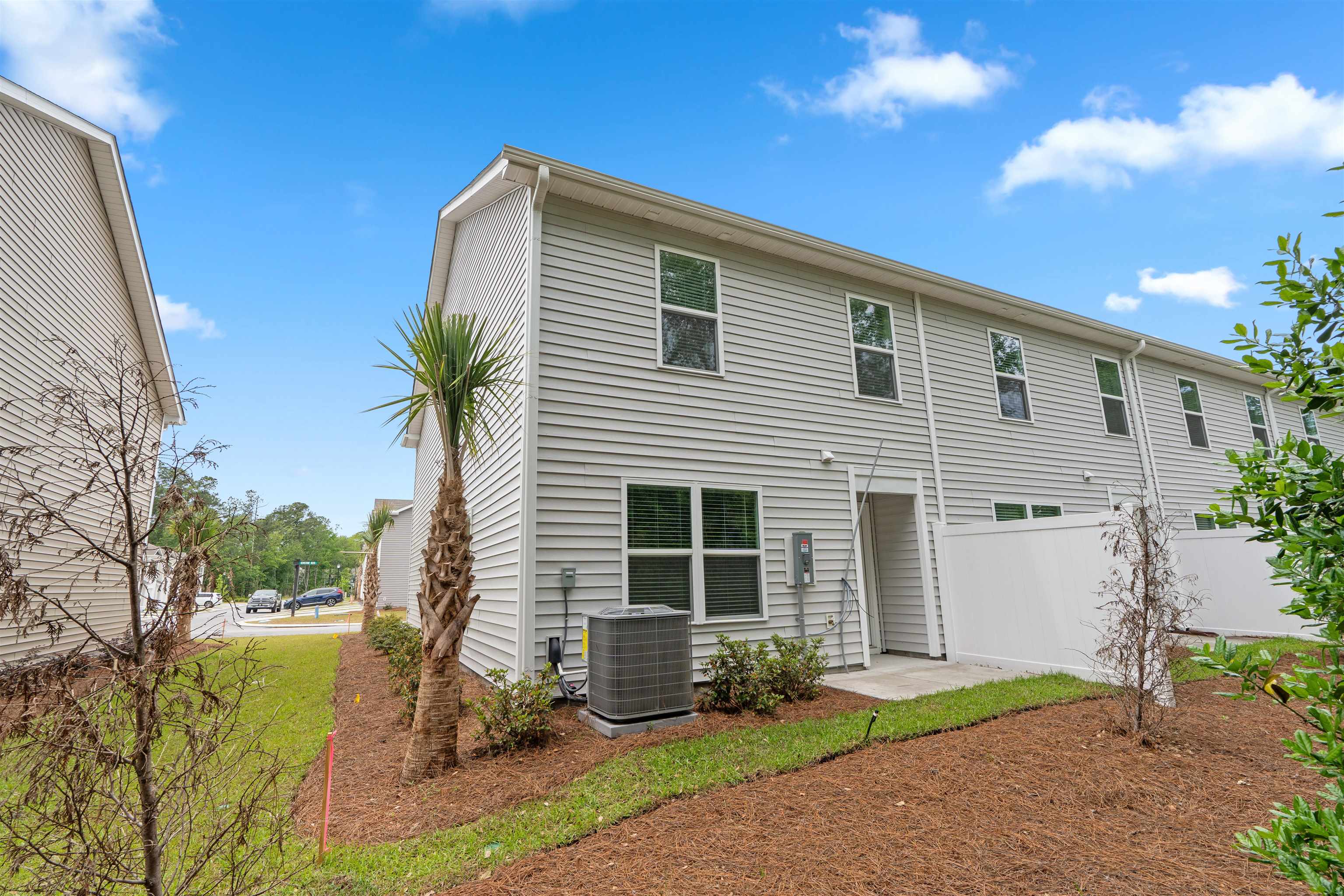547 Gemstone Blvd Property Photo 29