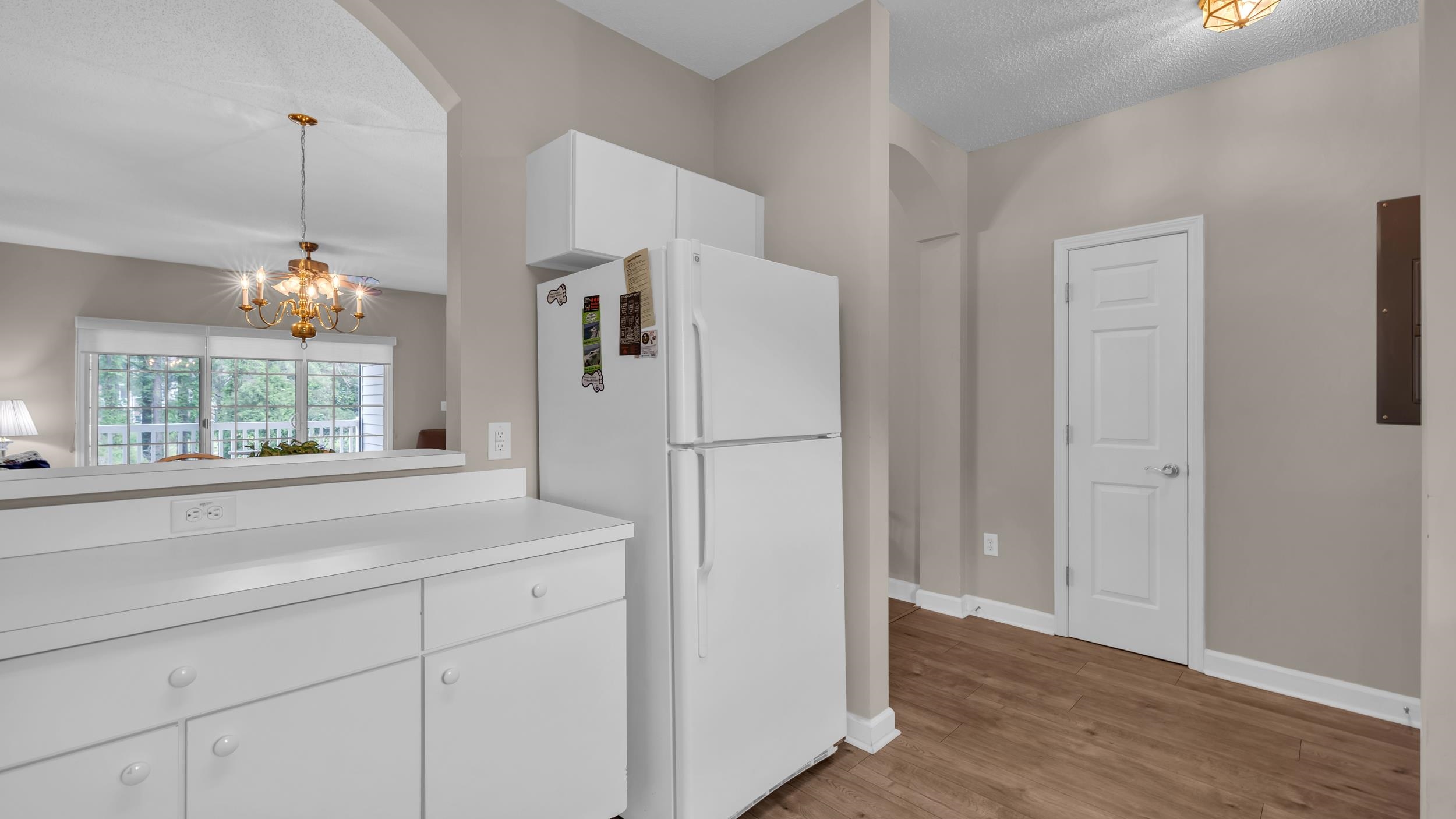 5825 Catalina Dr. Property Photo 5