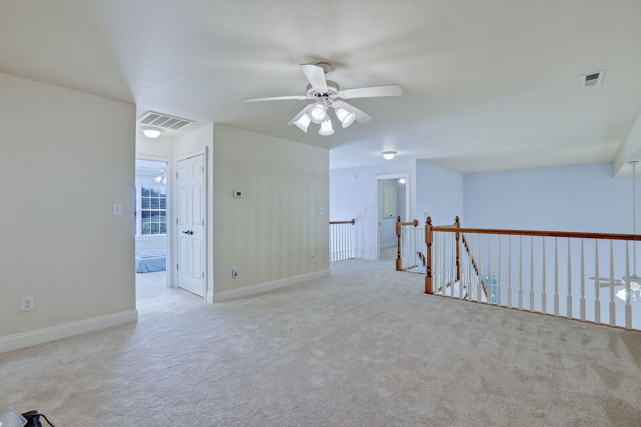 899 Shaftesbury Ln. Property Photo 29