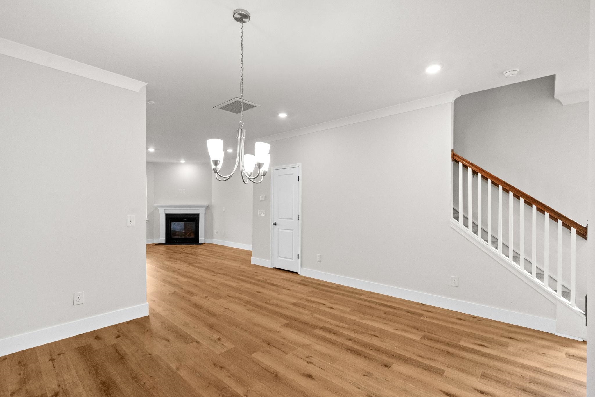 1091 Harbison Circle Property Photo 11