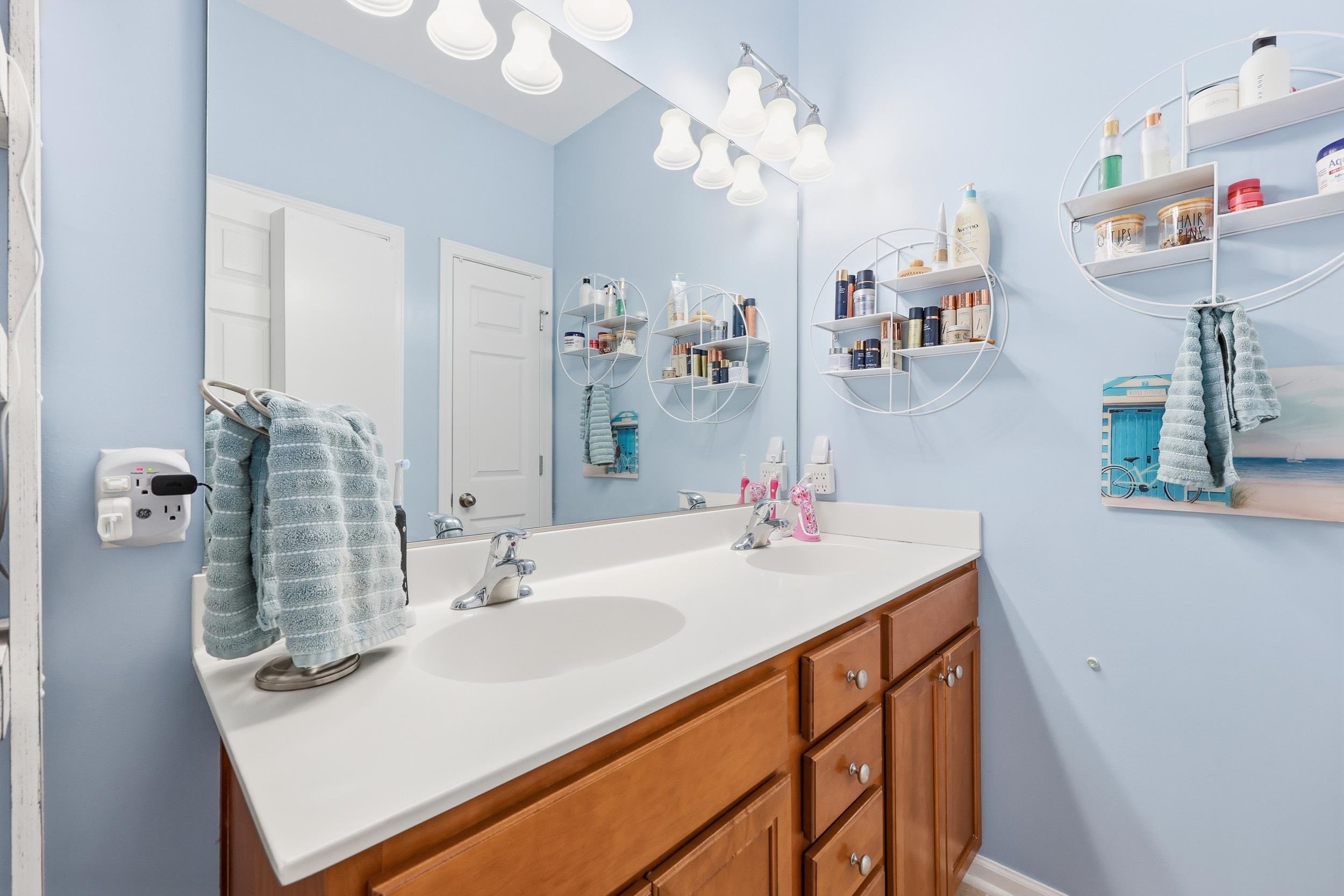 5010 Weatherwood Dr. Property Photo 16