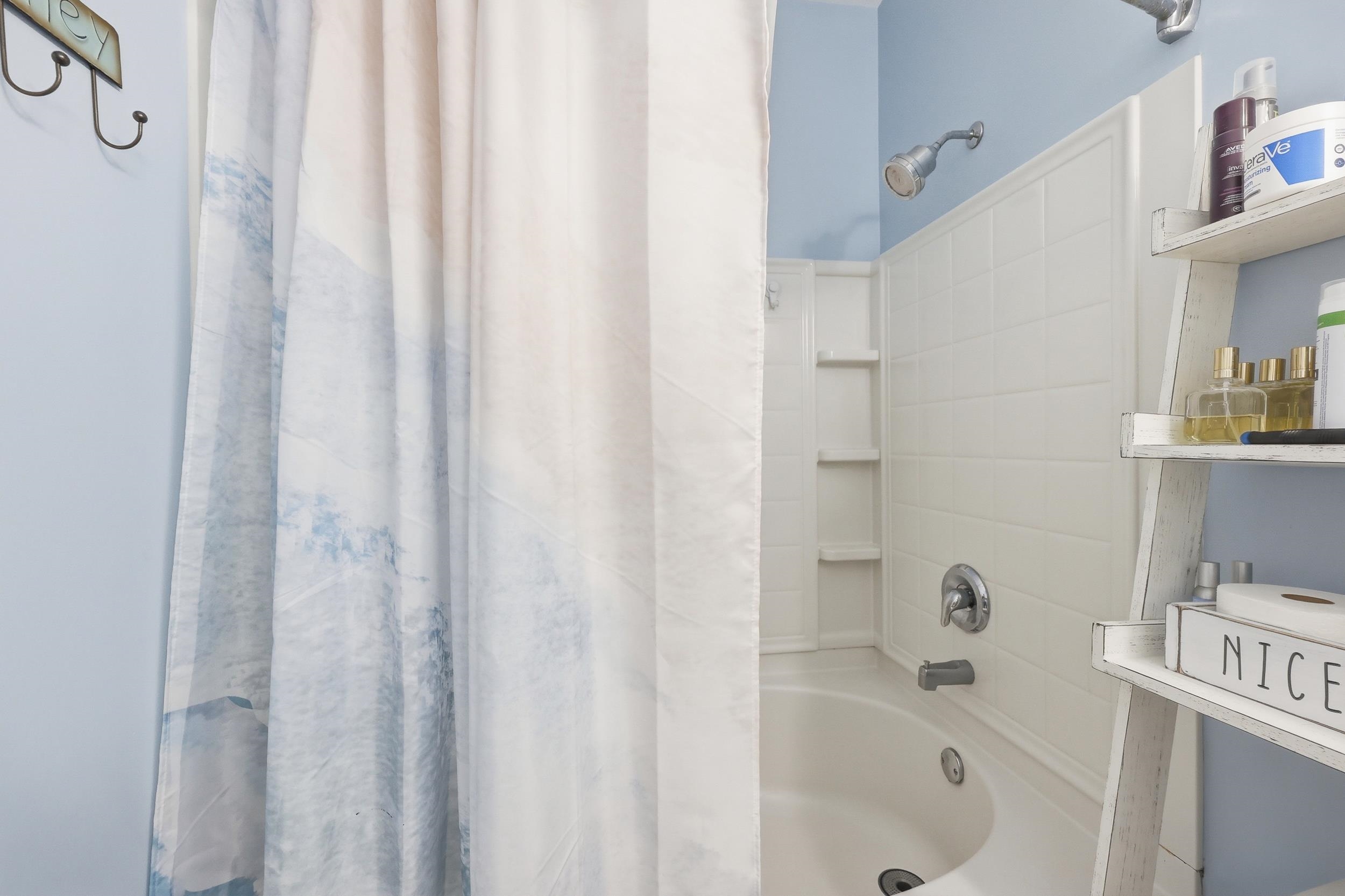 5010 Weatherwood Dr. Property Photo 17
