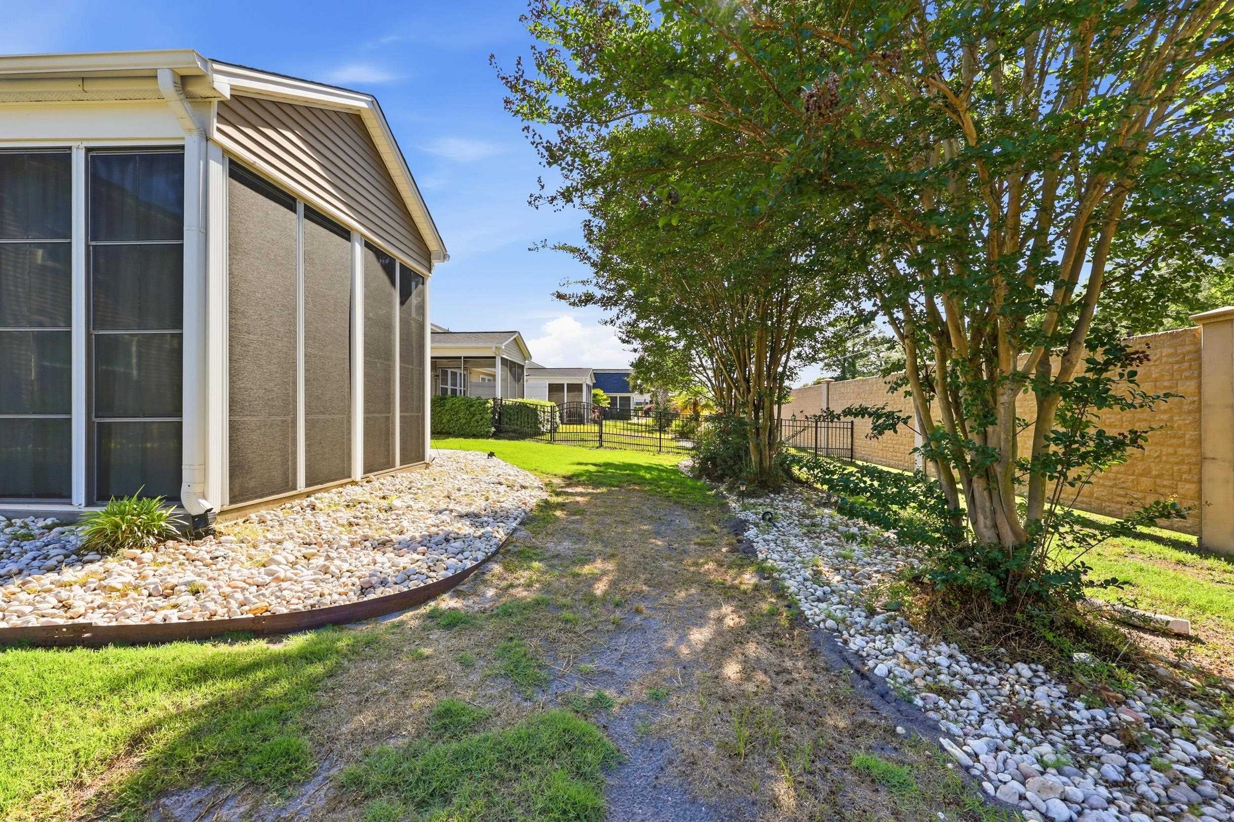 5010 Weatherwood Dr. Property Photo 28