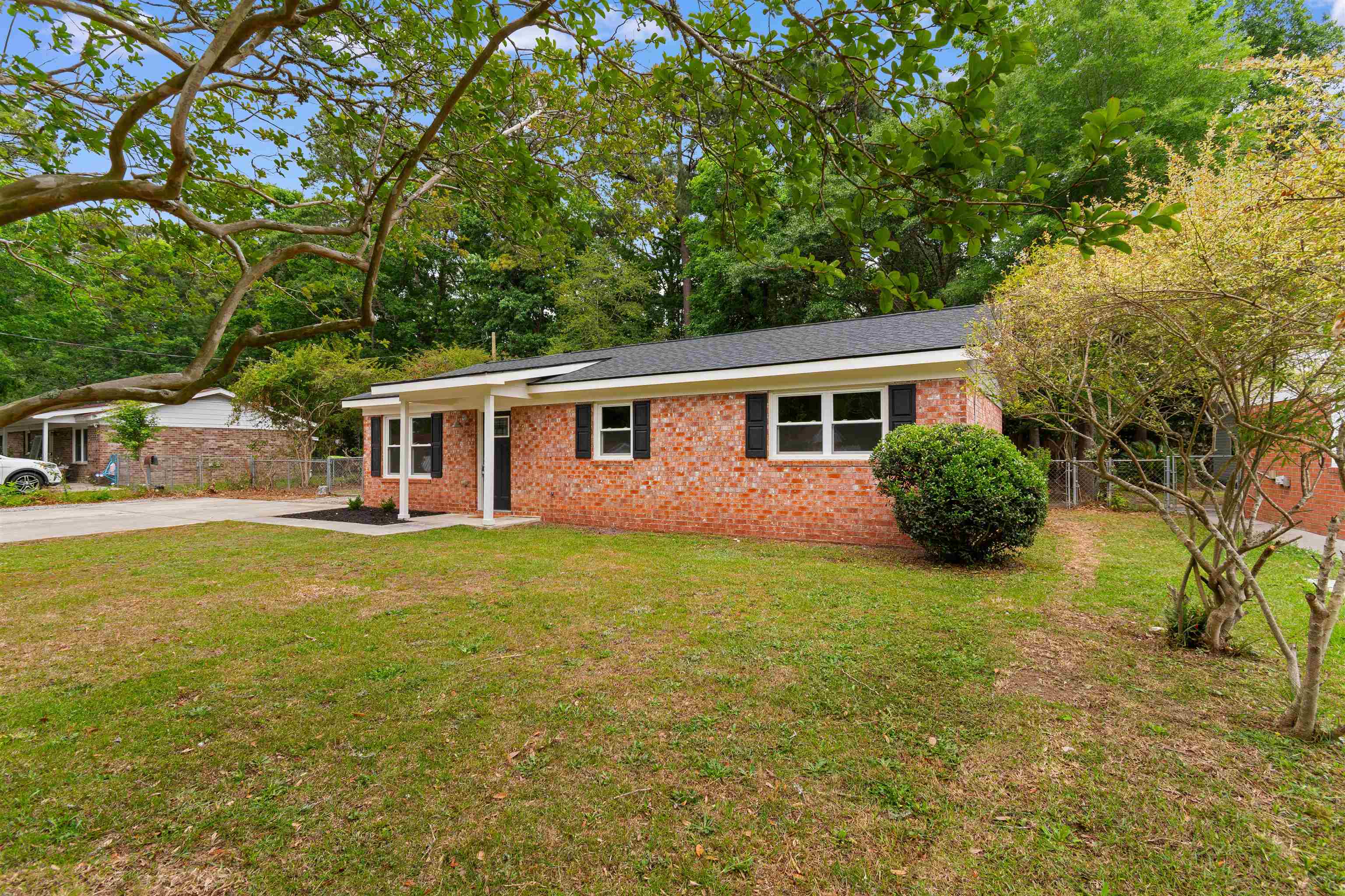 5620 Rosewood Dr. Property Photo 1
