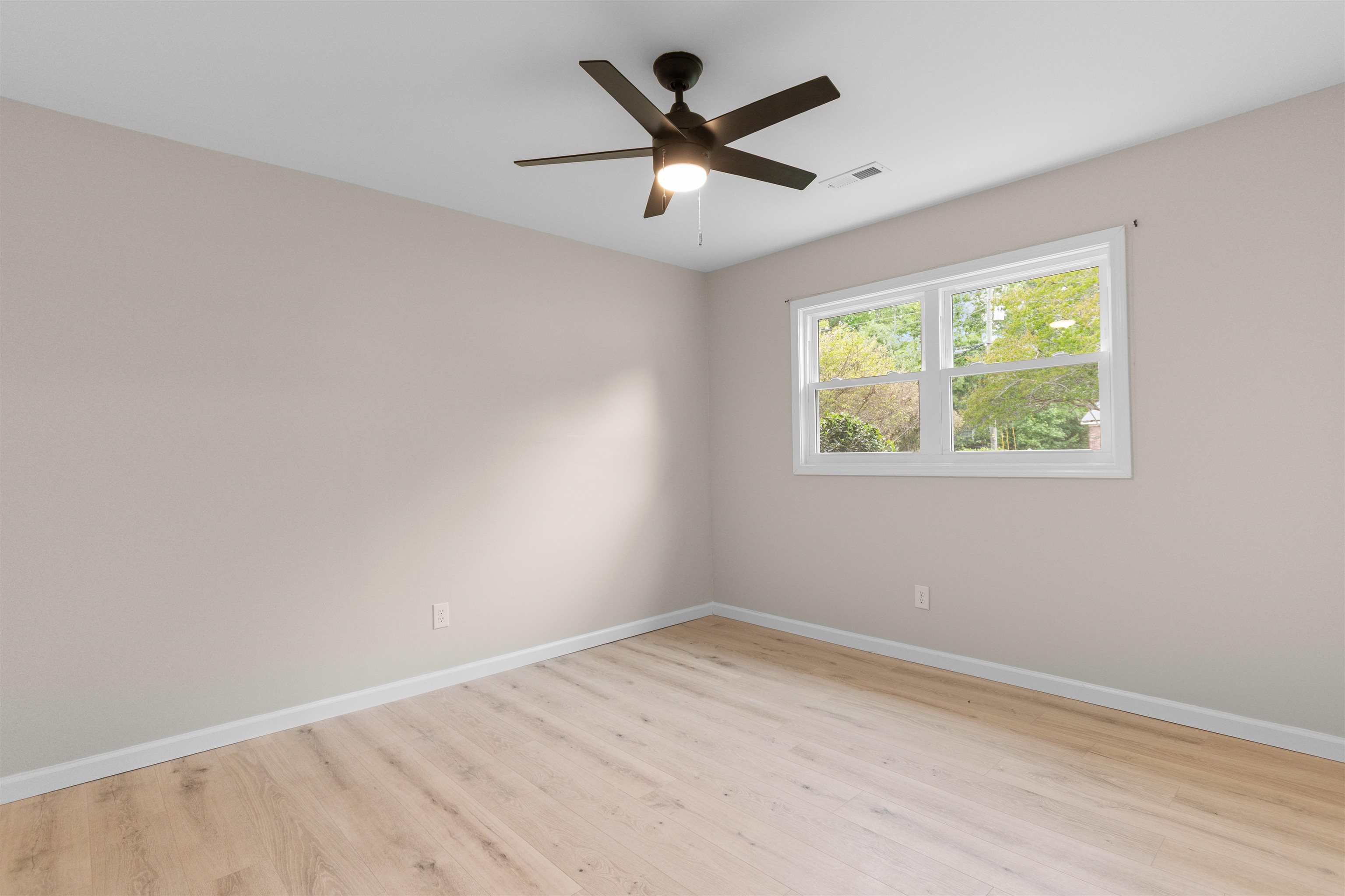 5620 Rosewood Dr. Property Photo 18