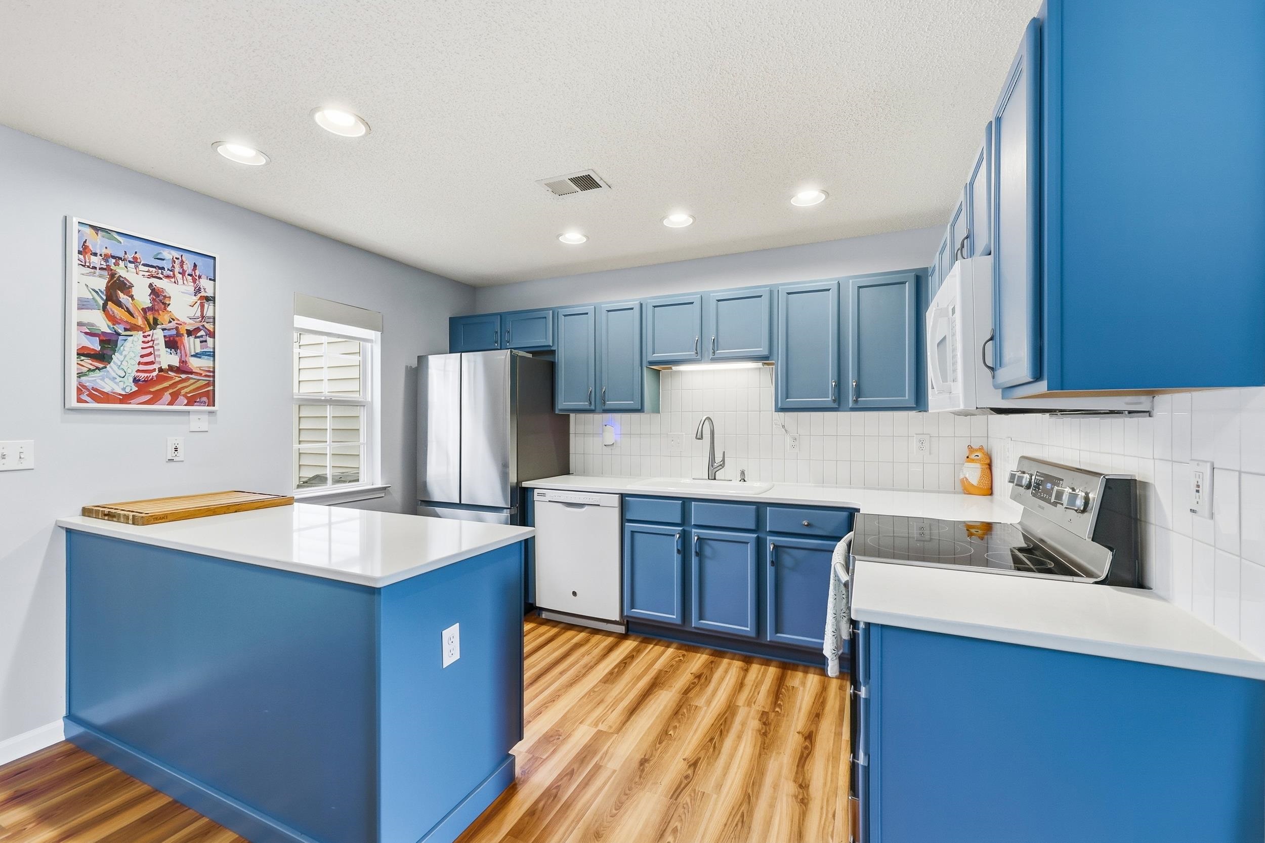 635 Wilshire Ln. Property Photo 8