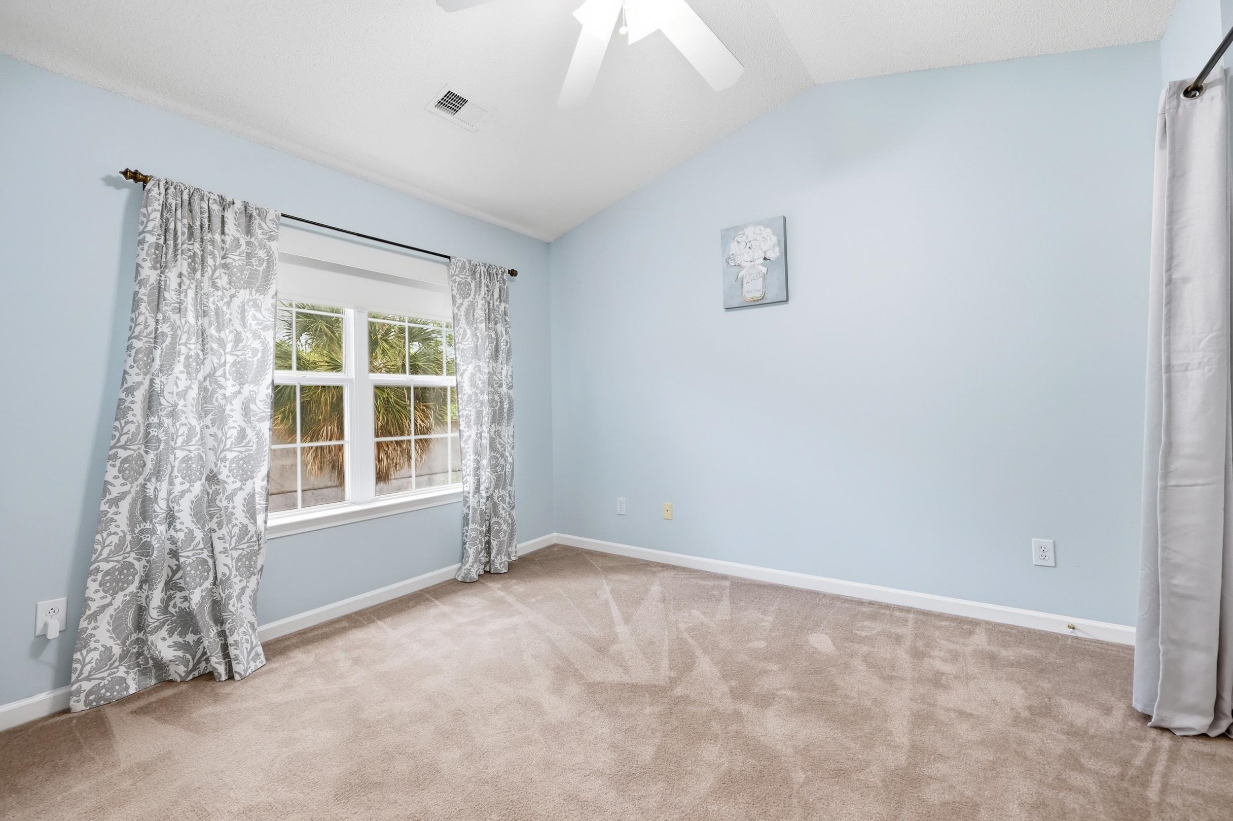635 Wilshire Ln. Property Photo 20