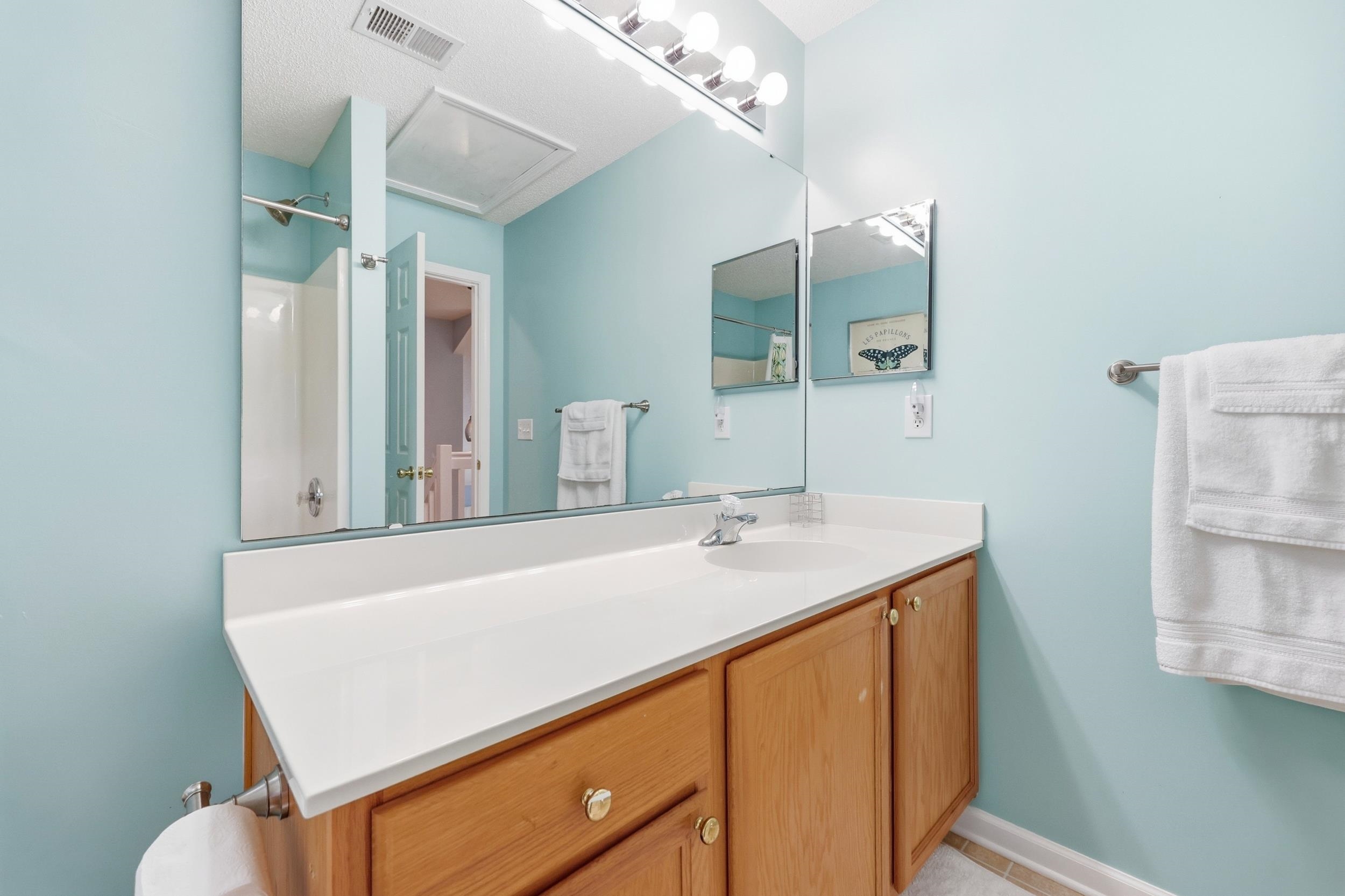 635 Wilshire Ln. Property Photo 25