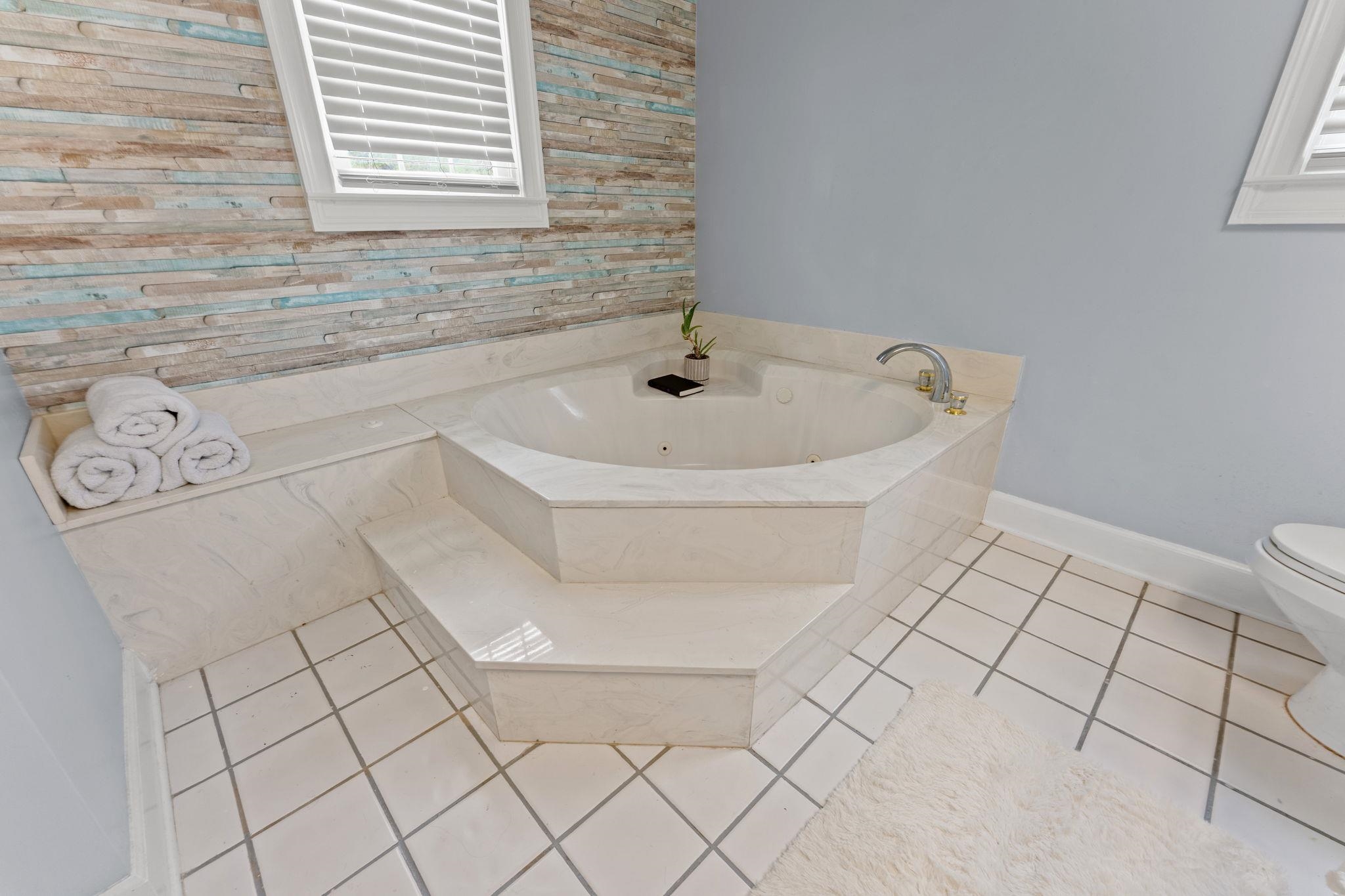 3749 Annandale Dr. Property Photo 23