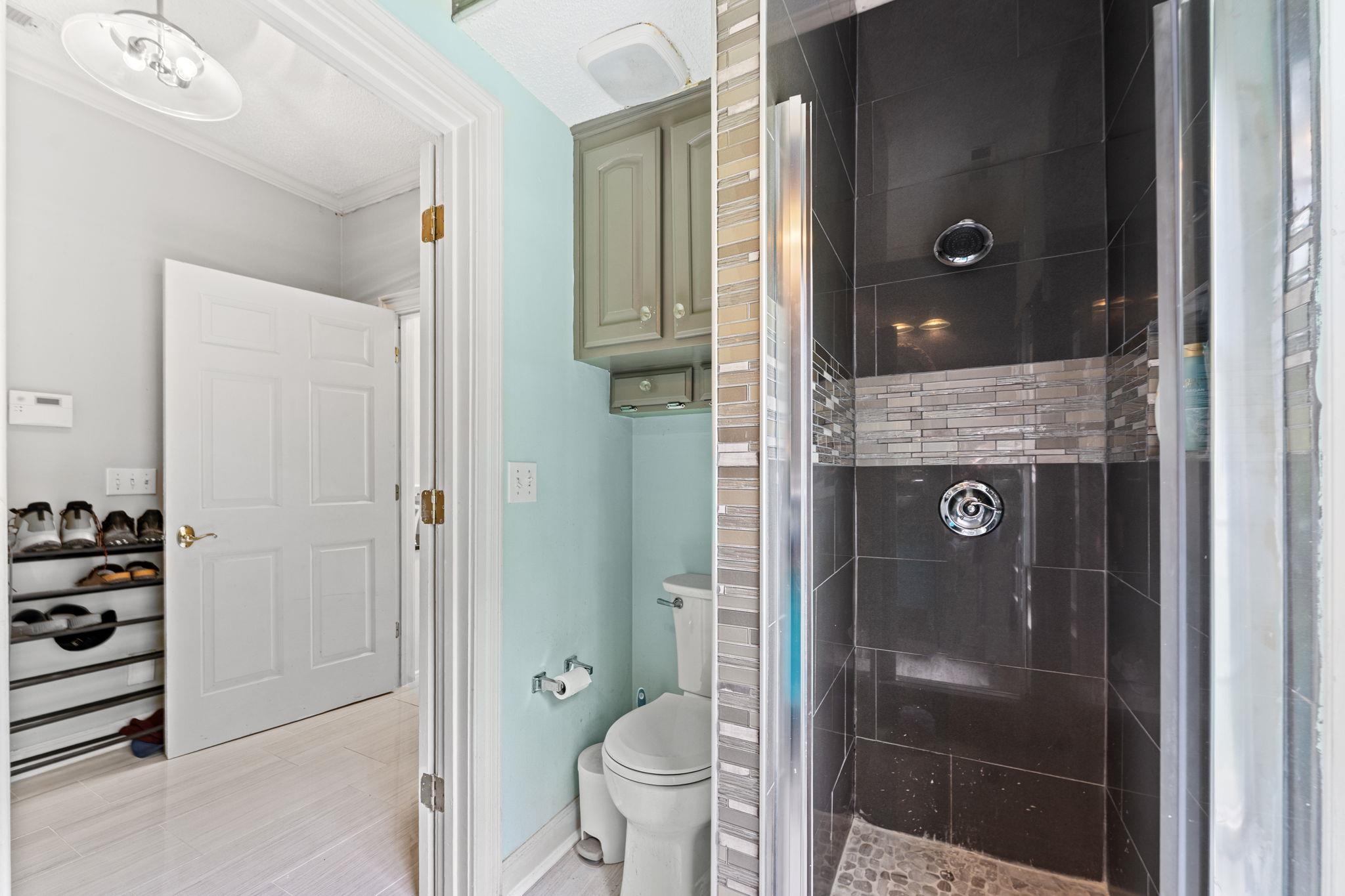 3749 Annandale Dr. Property Photo 39