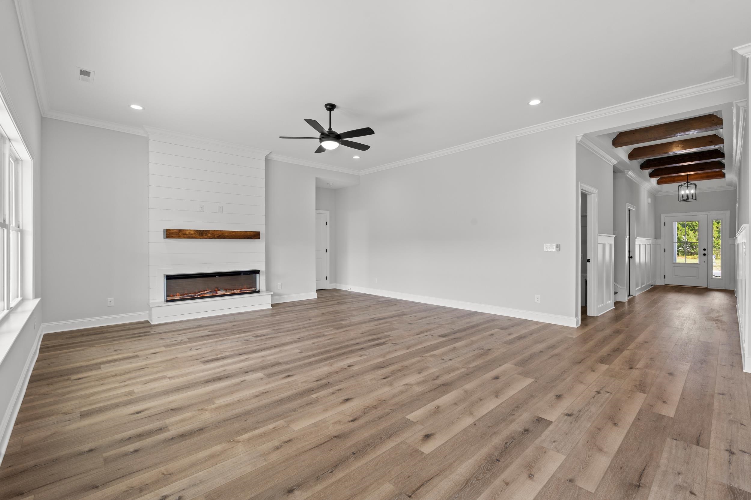 1522 Crooked Hook Rd. Property Photo 3