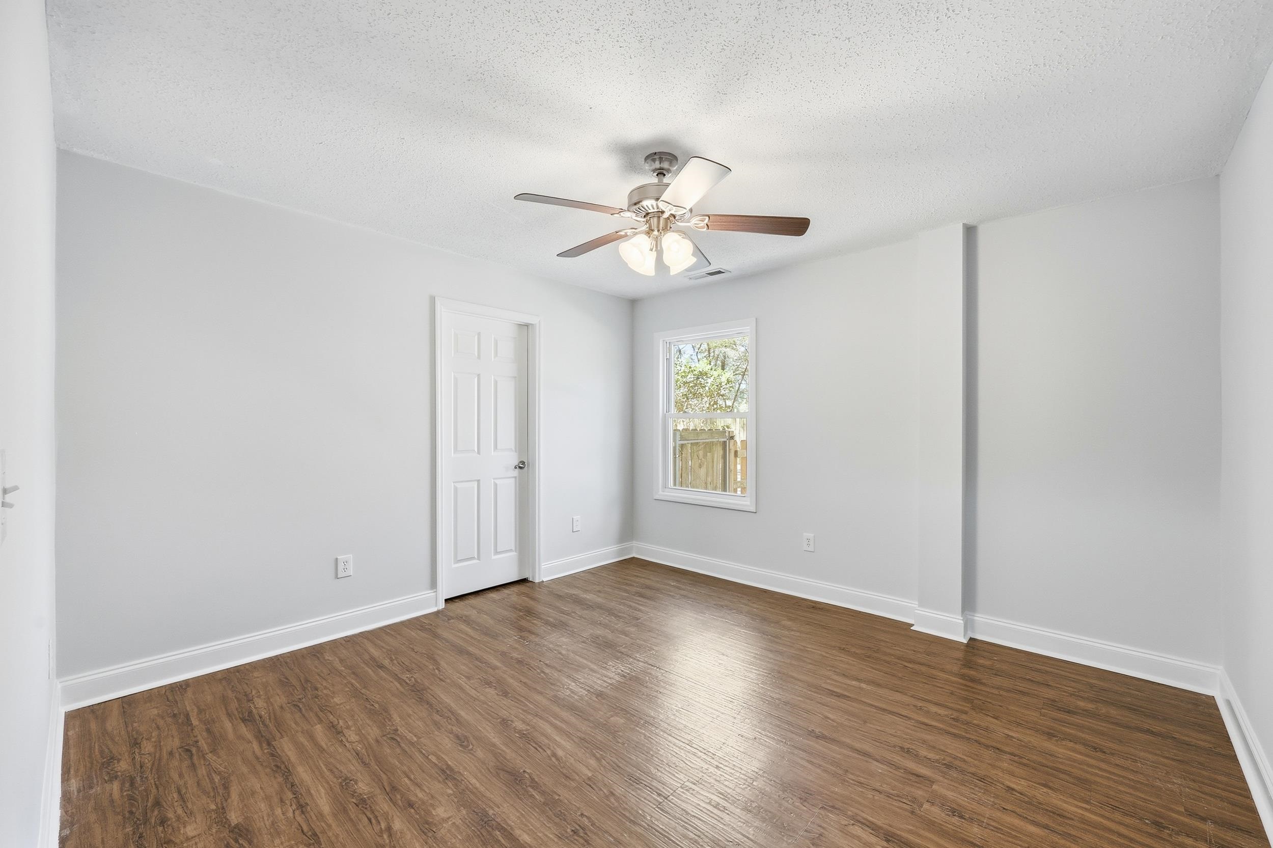 34 Clifton Dr. Property Photo 21