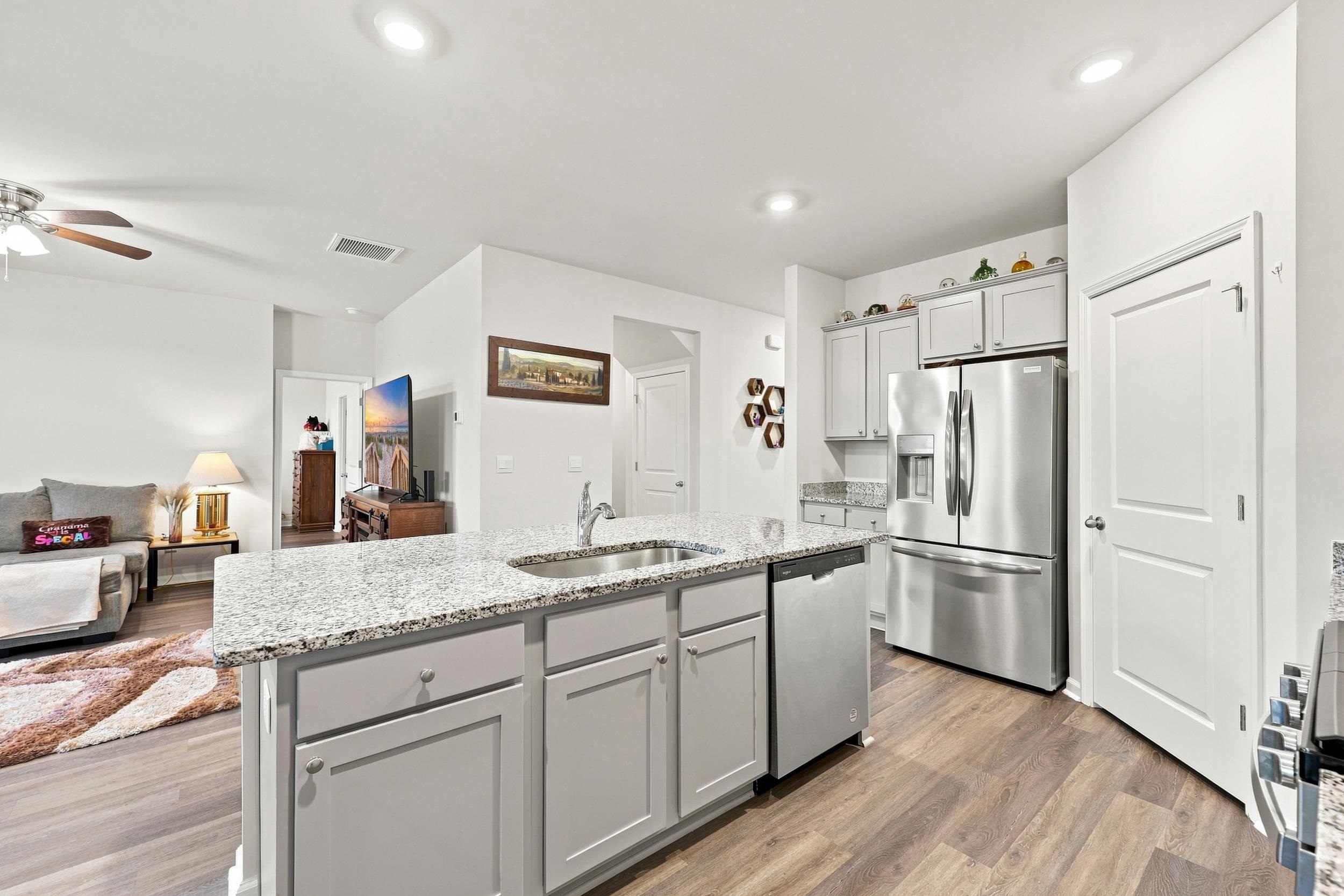 9152 Fort Hill Way Property Photo 13