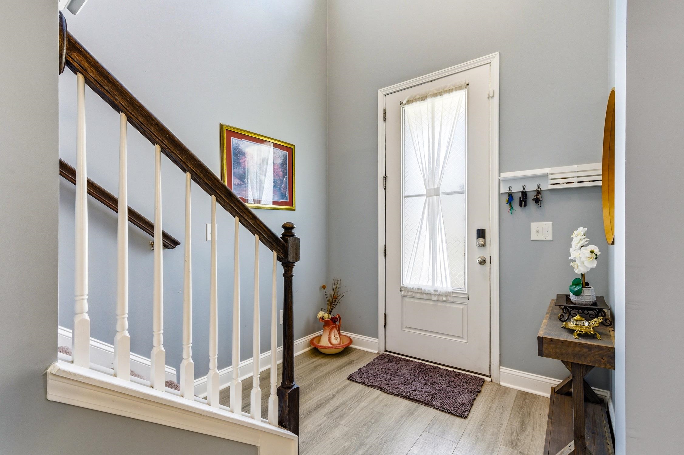 244 Walnut Grove Ct. Property Photo 2
