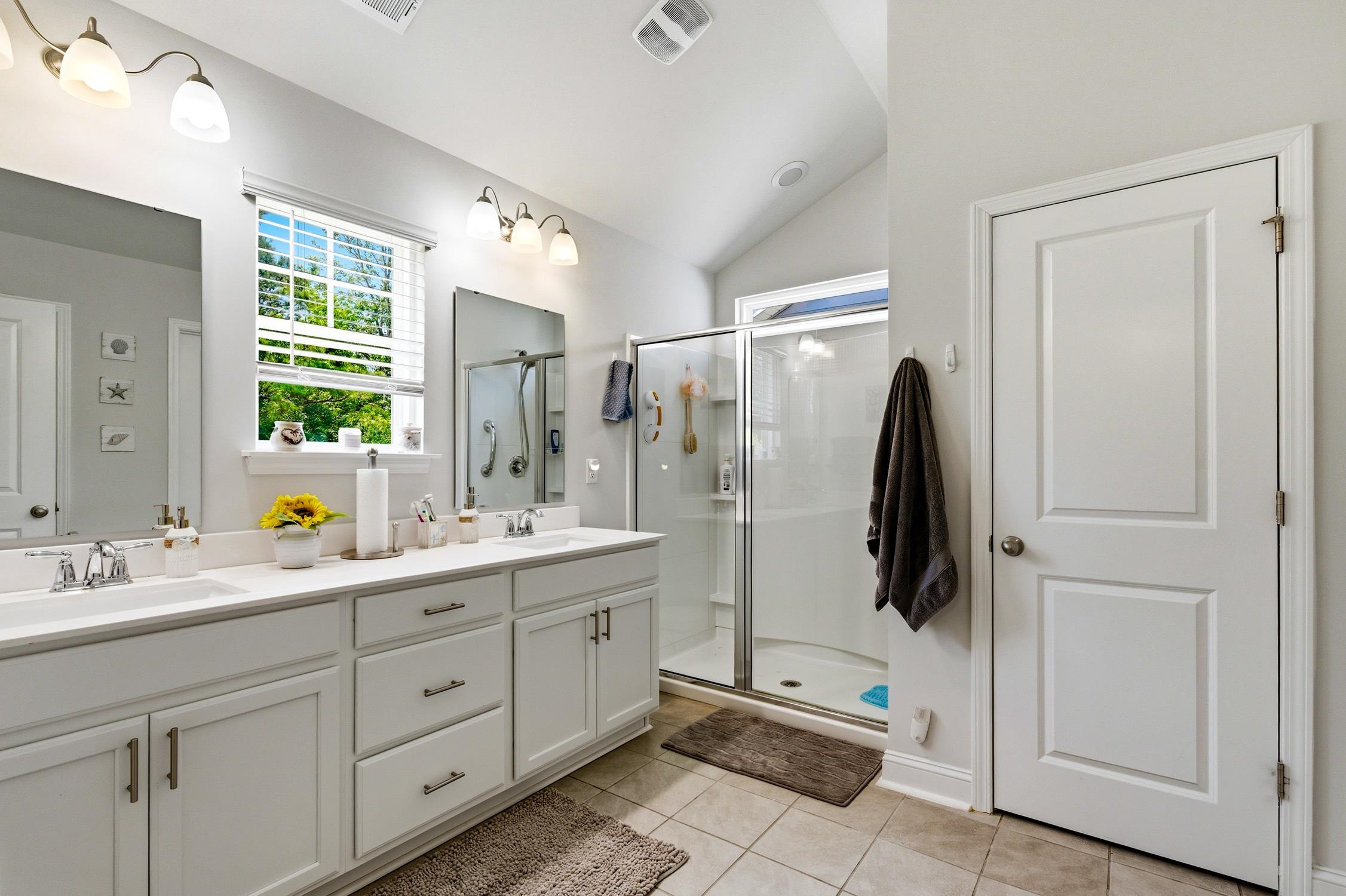 244 Walnut Grove Ct. Property Photo 26