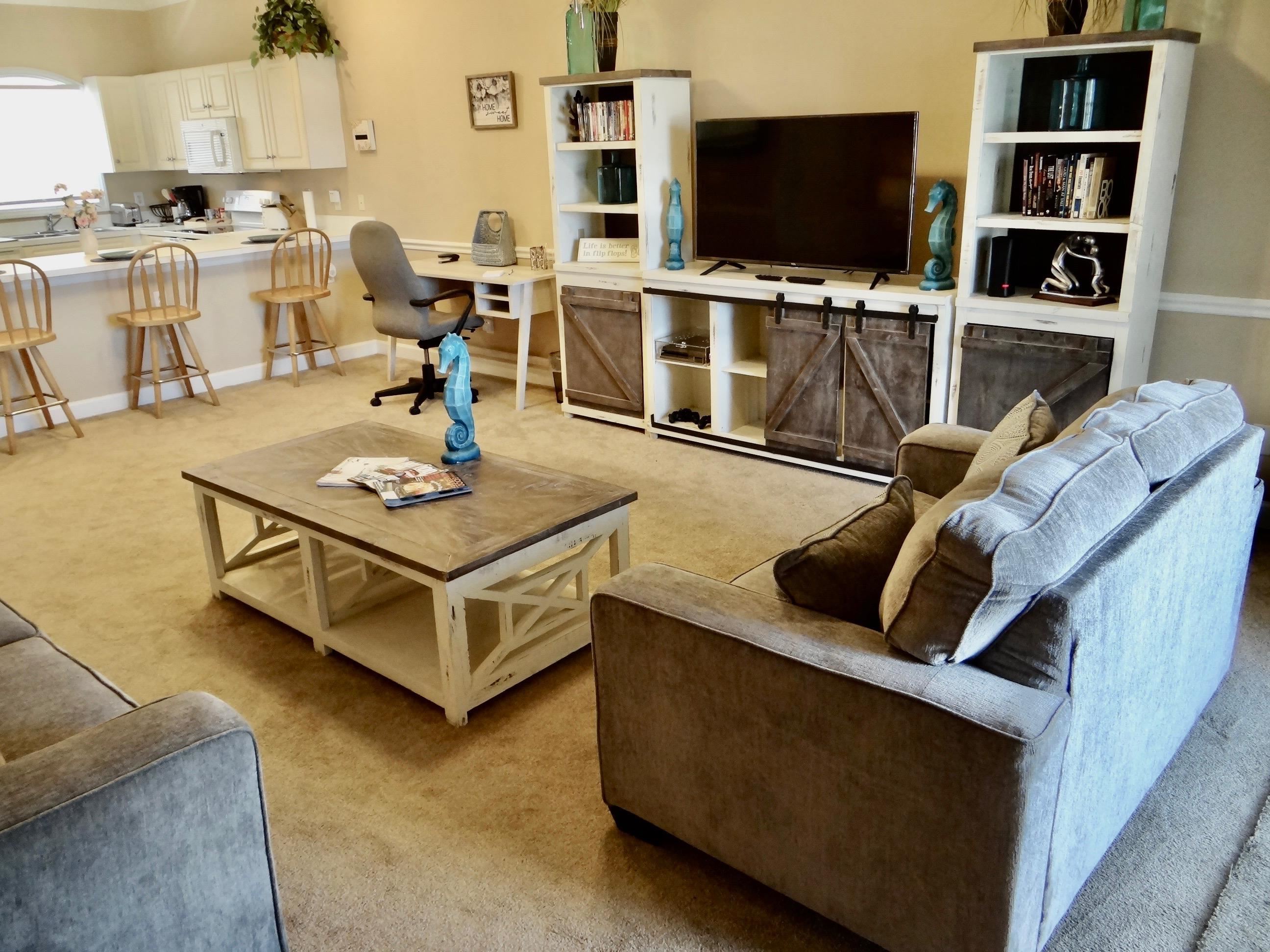 3973 Forsythia Ct. Property Photo 5