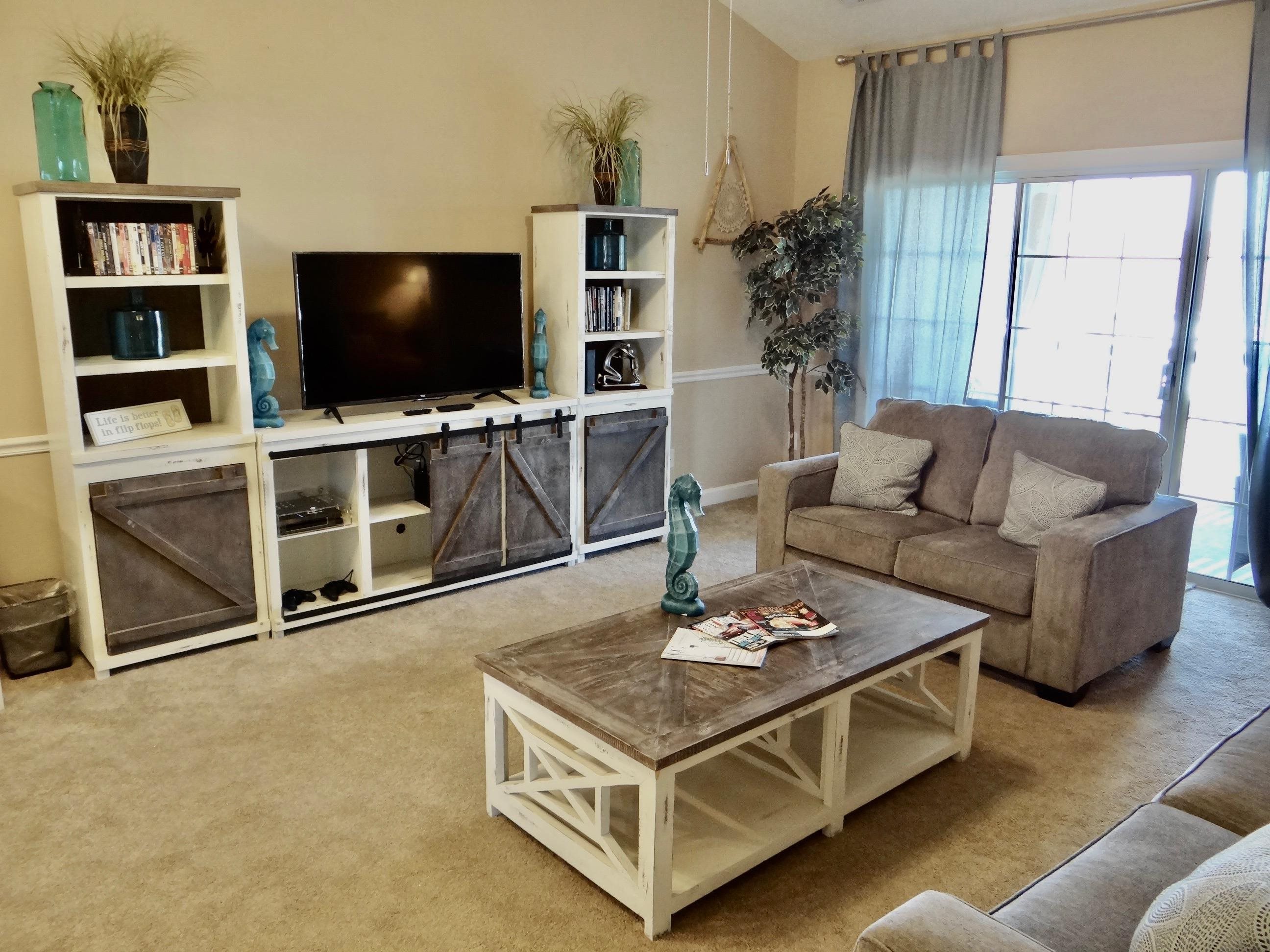 3973 Forsythia Ct. Property Photo 6