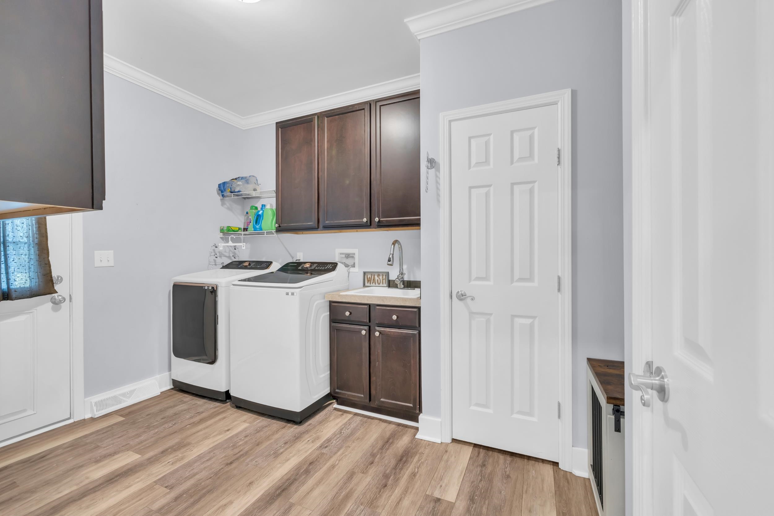 381 Saint Ives Rd. Property Photo 21
