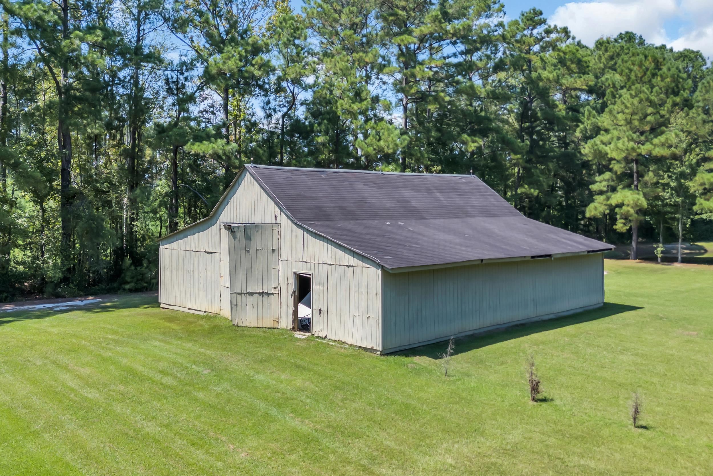 381 Saint Ives Rd. Property Photo 50