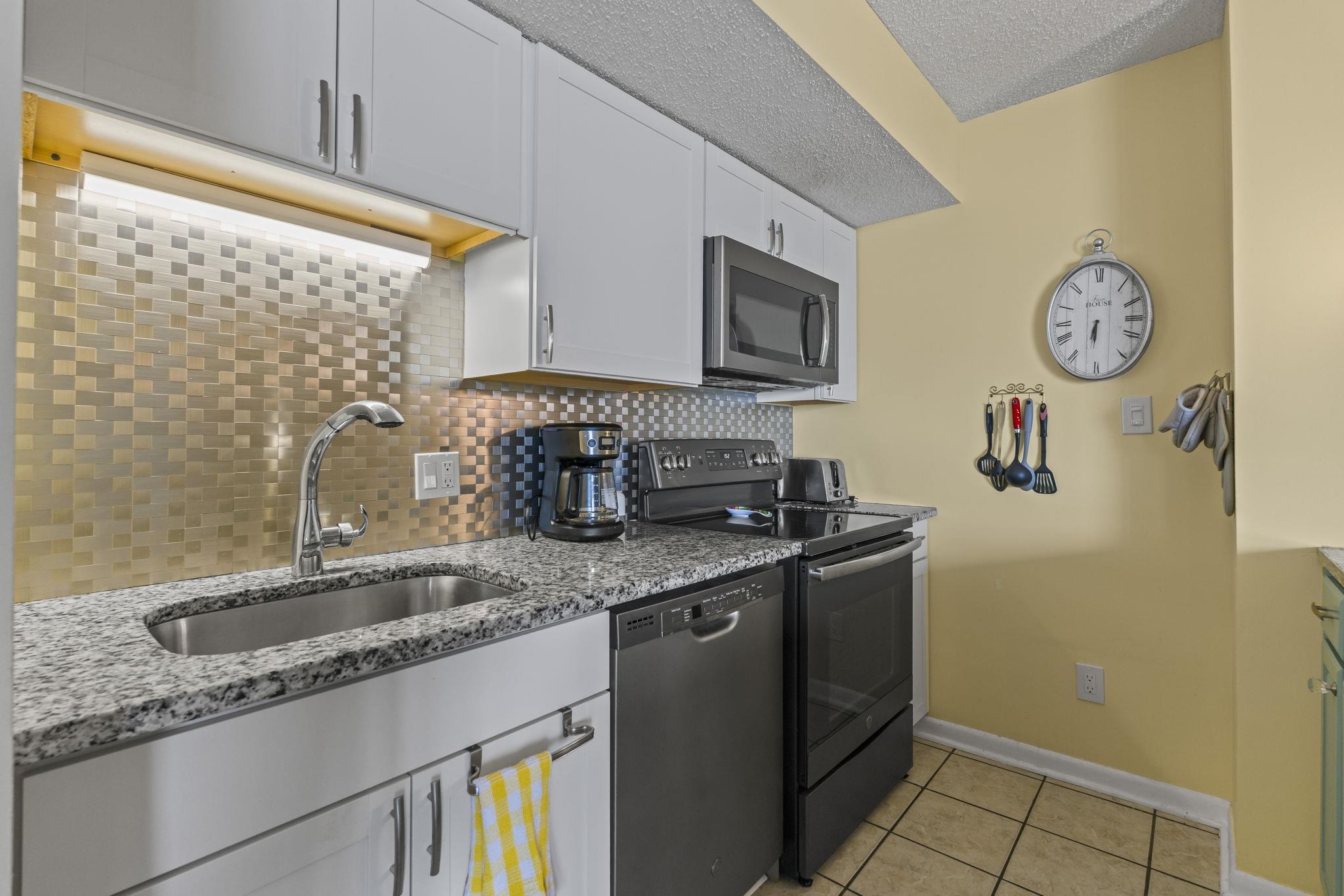5523 North Ocean Blvd. Property Photo 14
