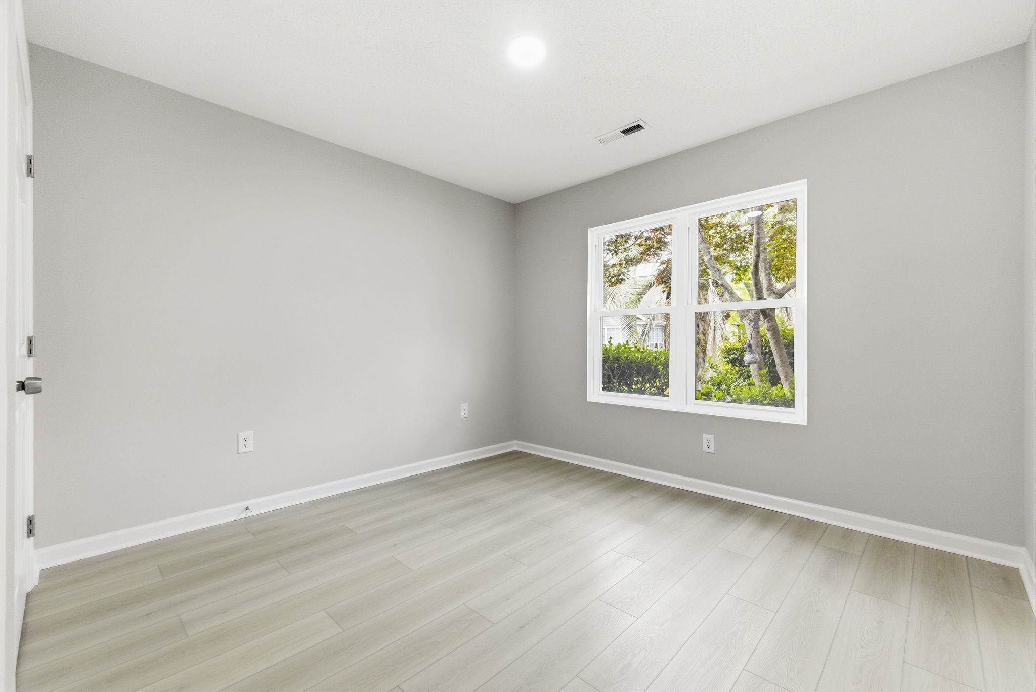 1527 Hallborough Dr. Property Photo 27