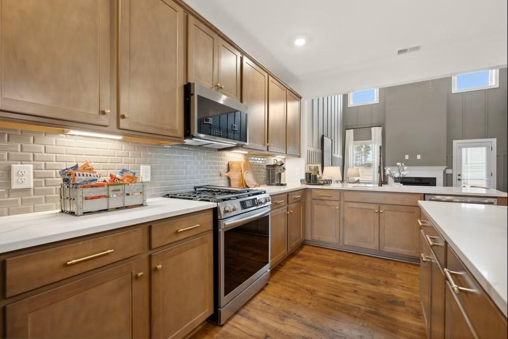 7712 Vicino Path Property Photo 8