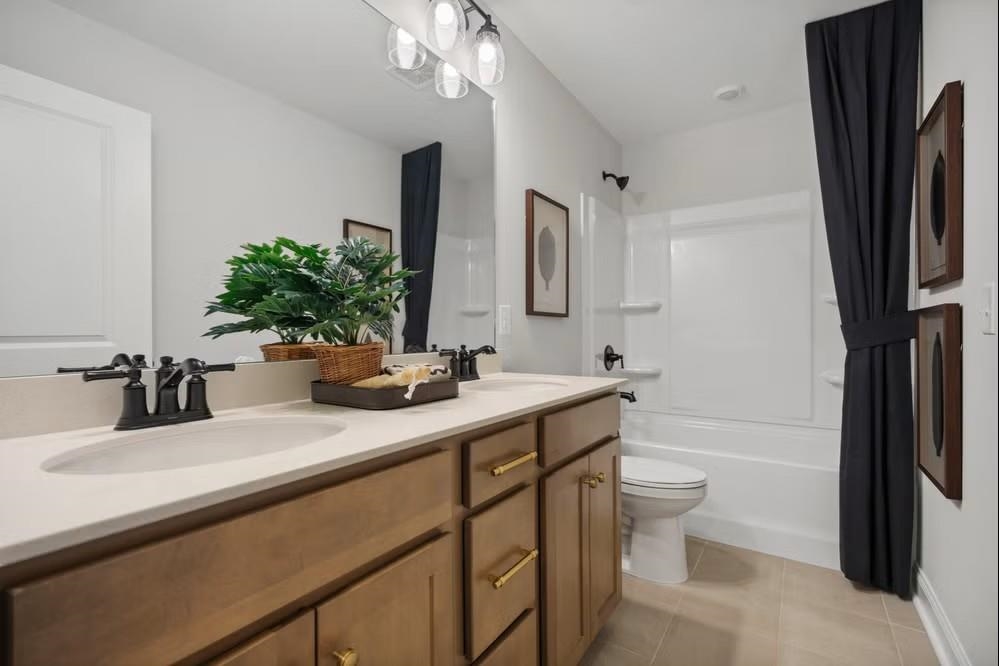 7712 Vicino Path Property Photo 19