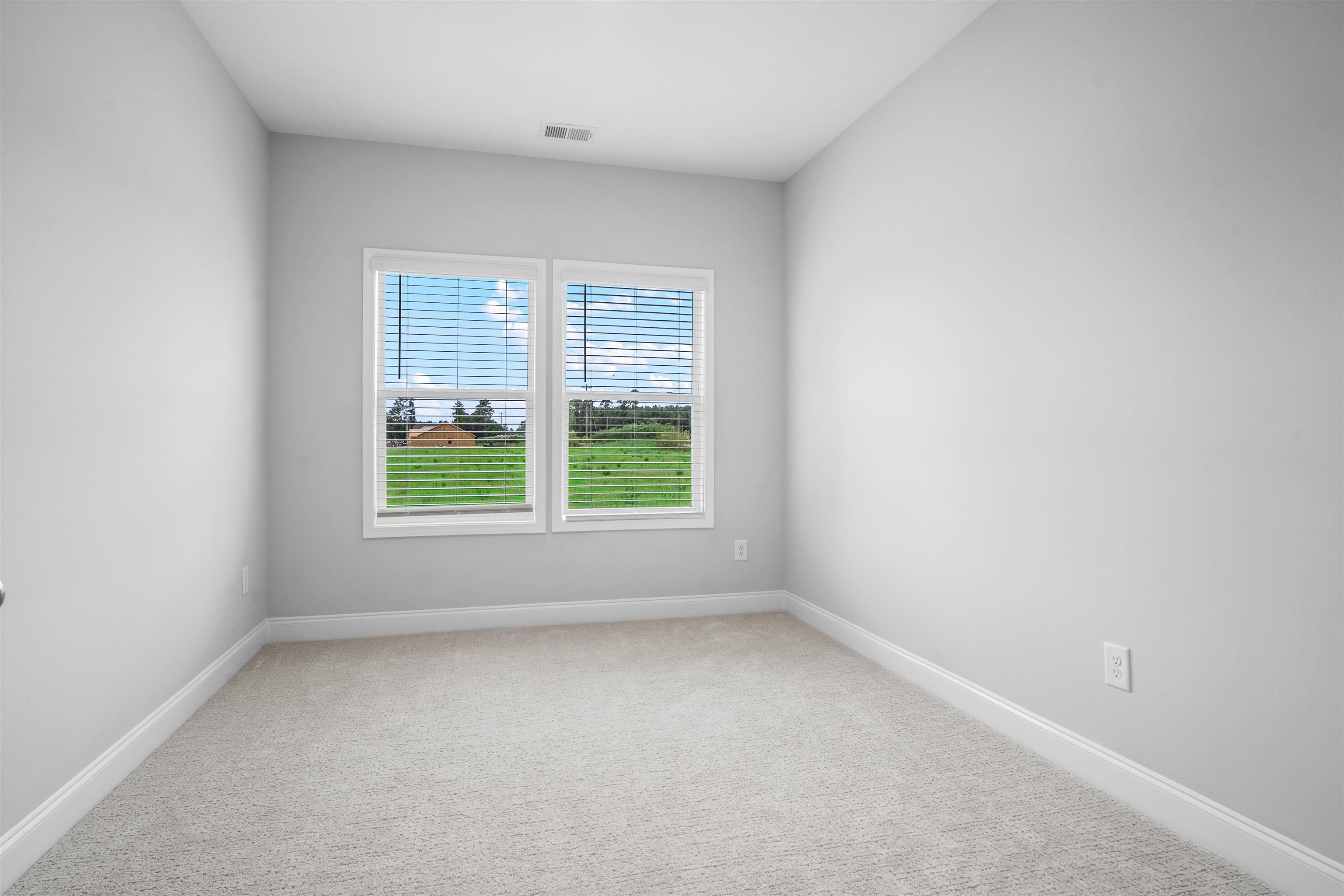 7716 Vicino Path Property Photo 15