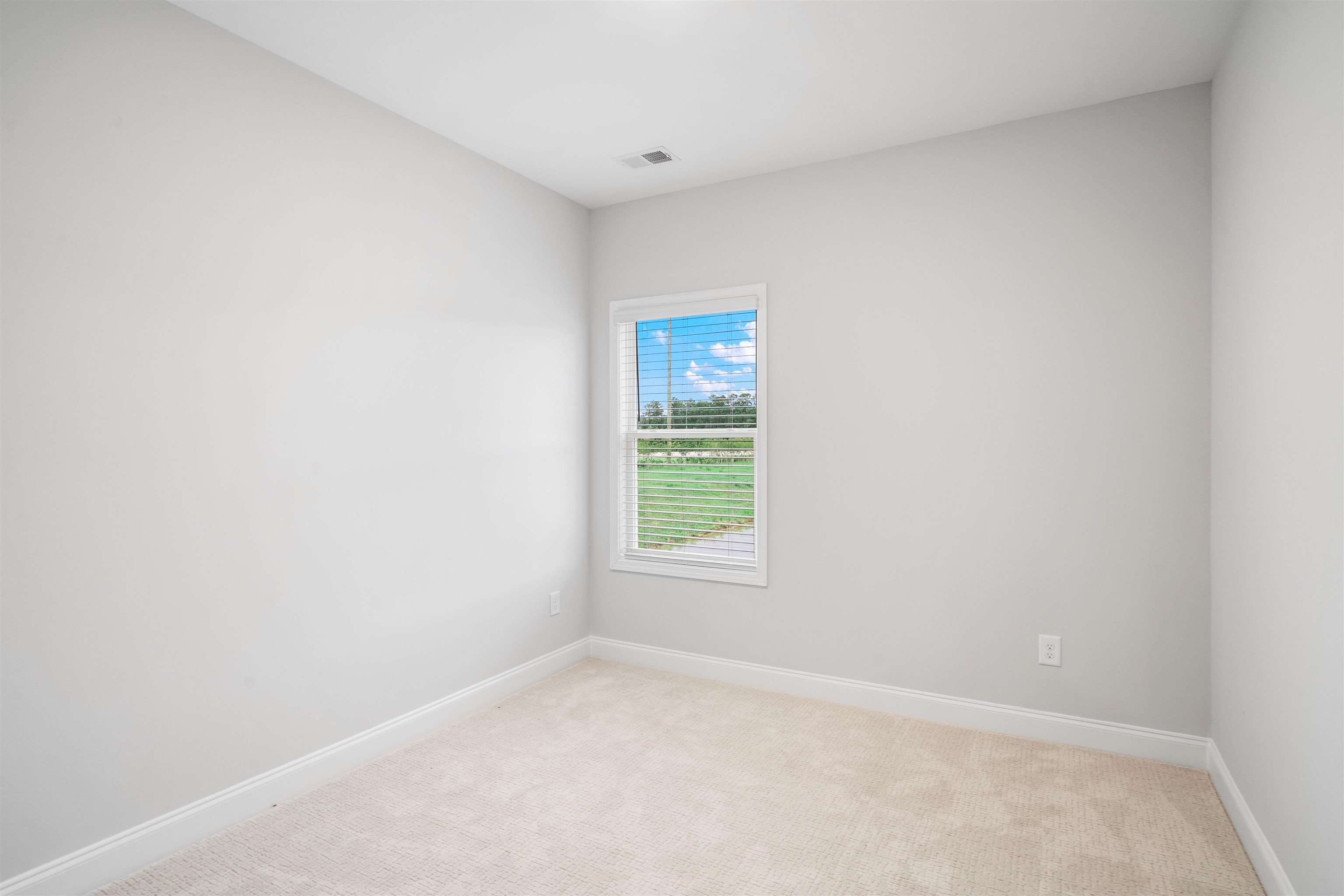 7716 Vicino Path Property Photo 17