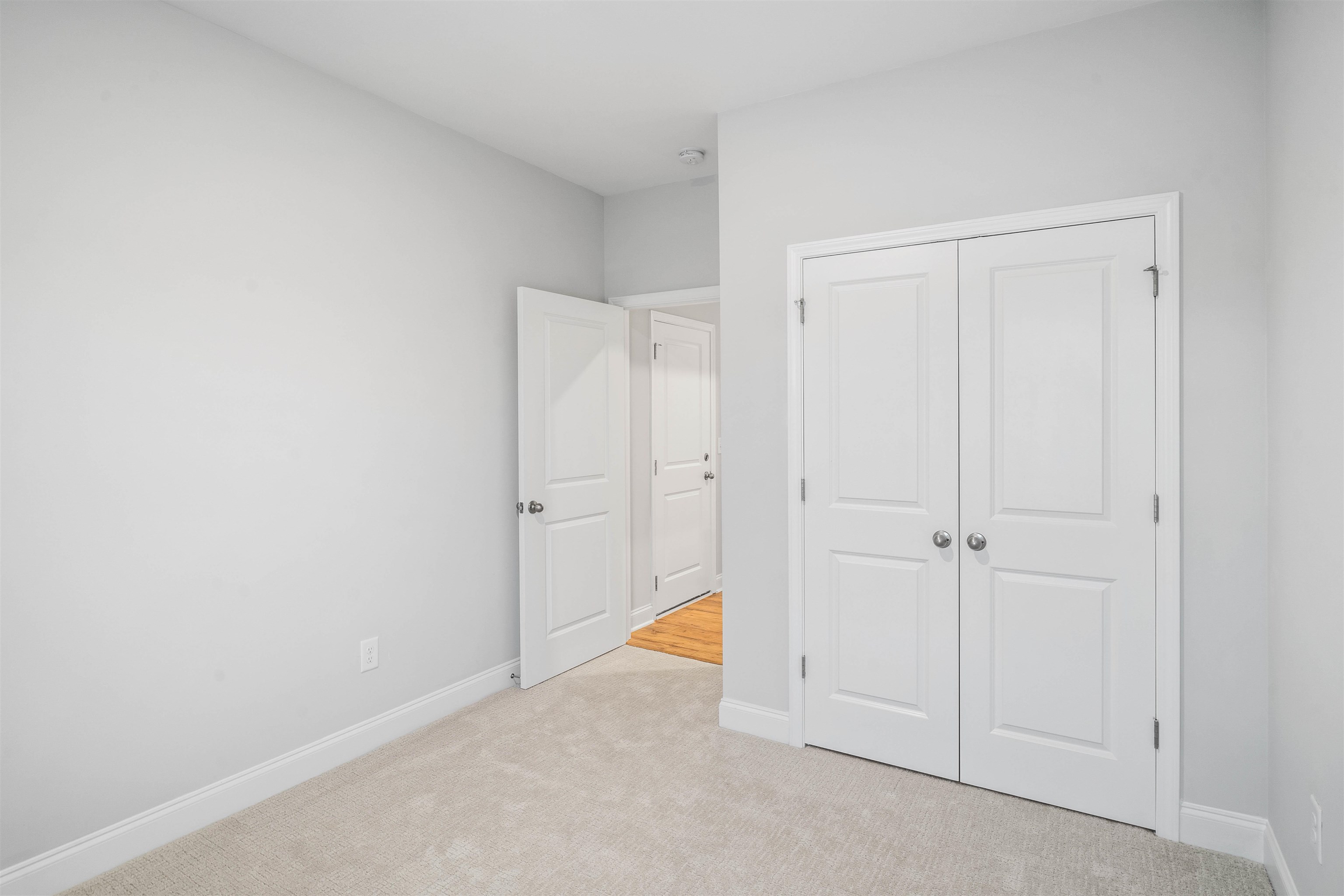 7716 Vicino Path Property Photo 18