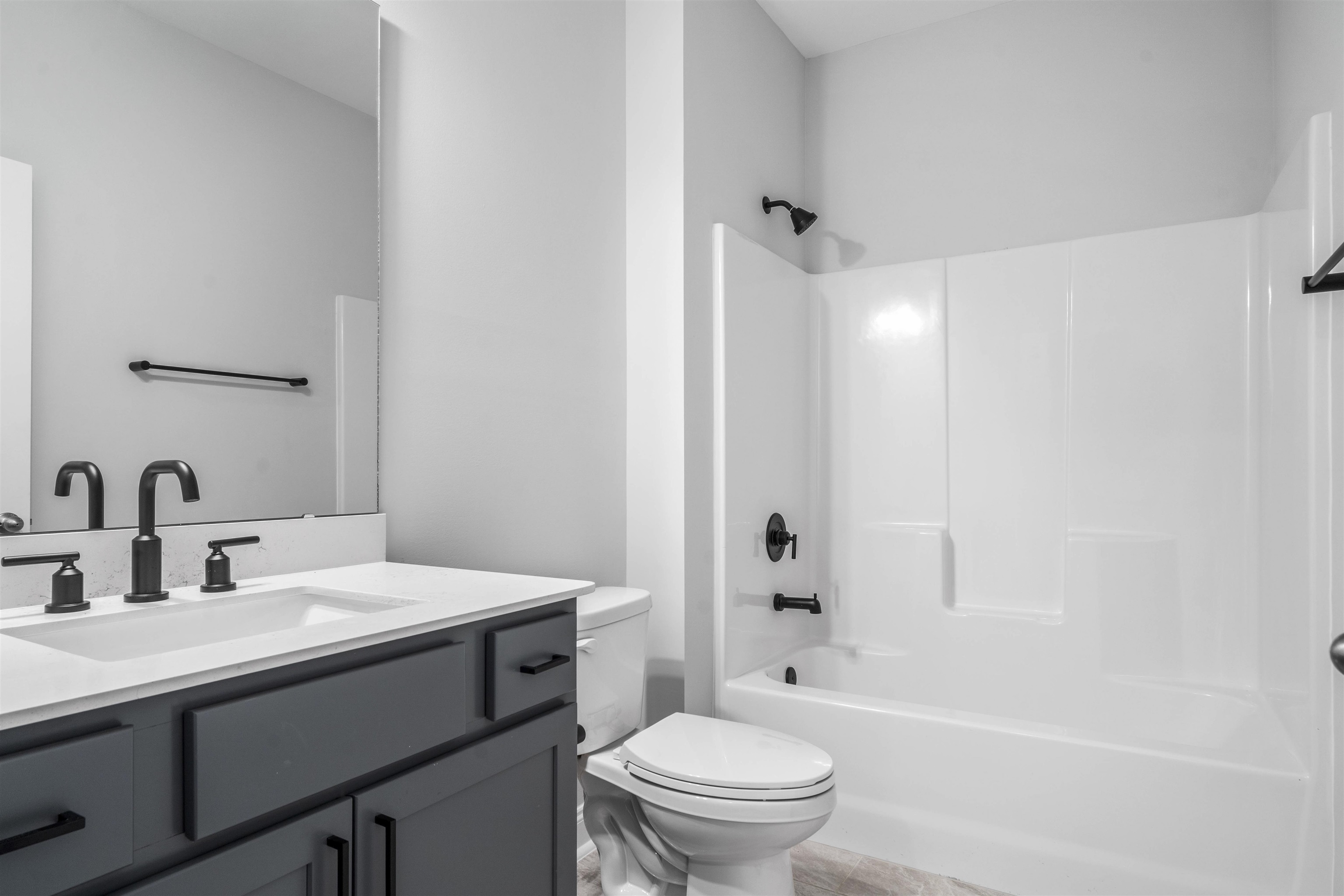 7716 Vicino Path Property Photo 19