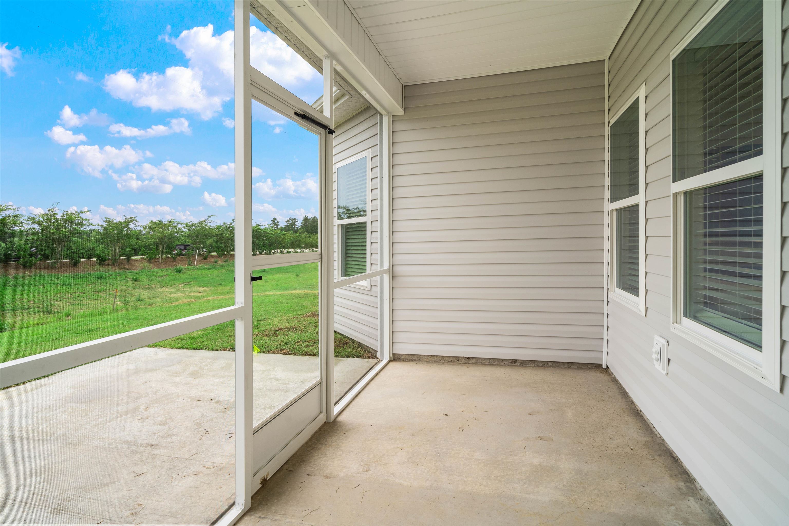 7716 Vicino Path Property Photo 21