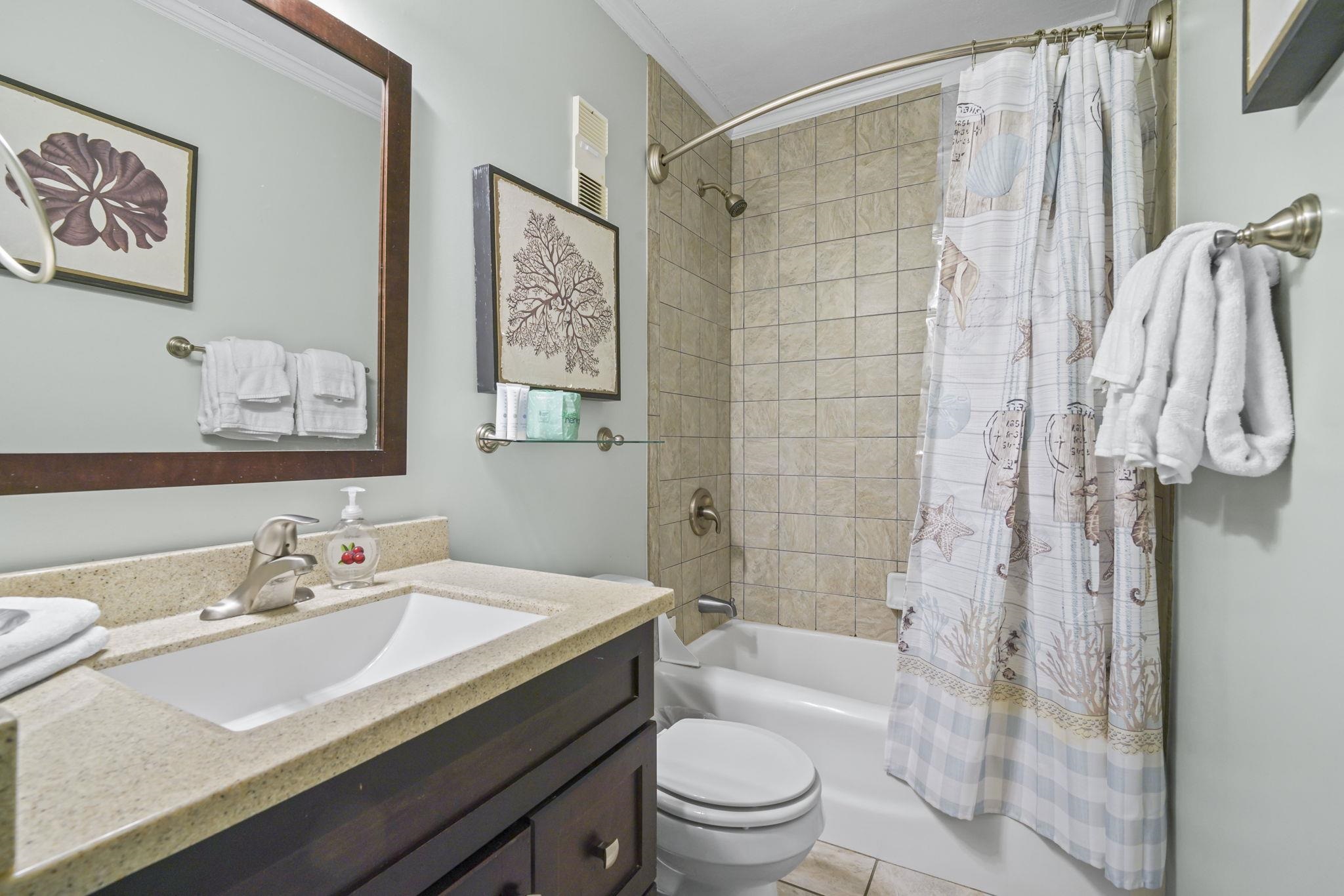 9400 Shore Dr. Property Photo 10