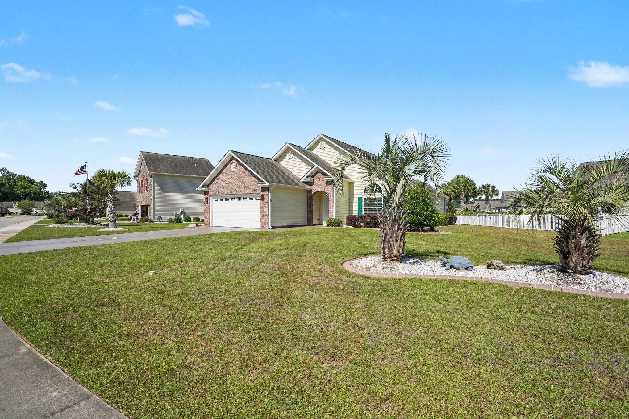 293 Southern Breezes Circle Property Photo 4